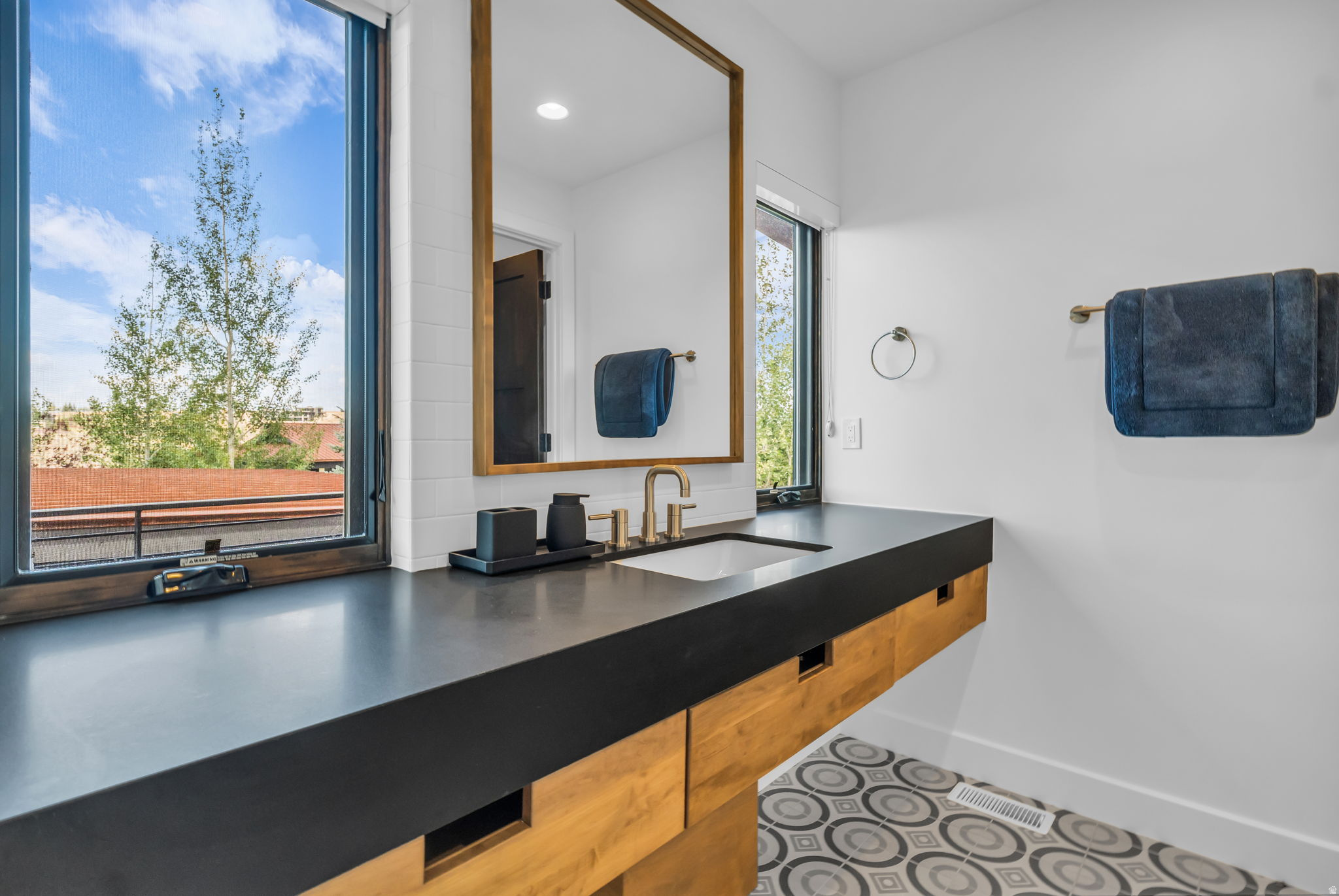 PROMONTORY NICKLAUS WEST - Residential