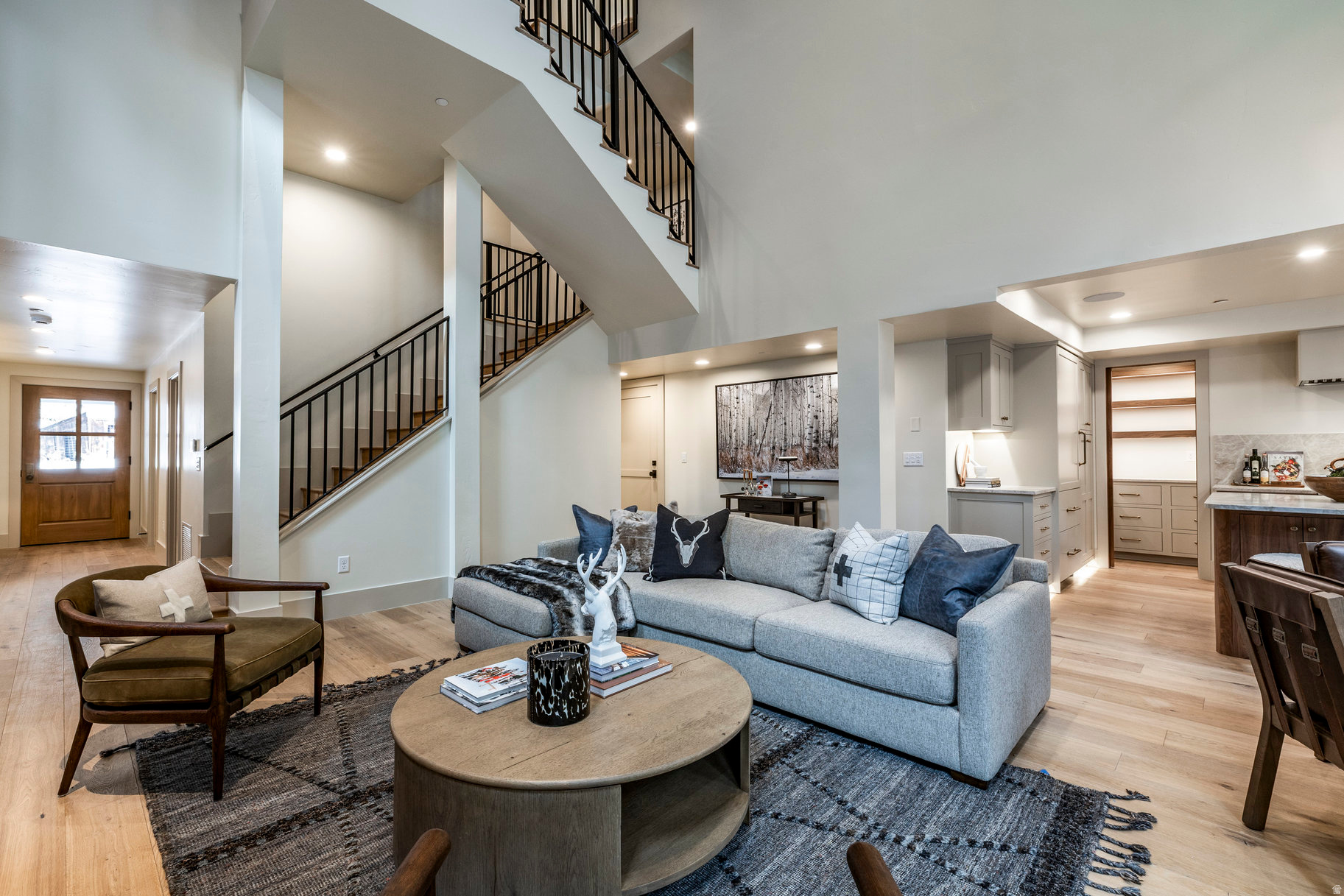 DALY WEST - Residential