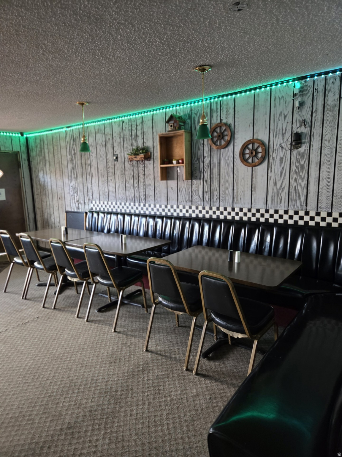 WELLS CLUB - Commercial Sale
