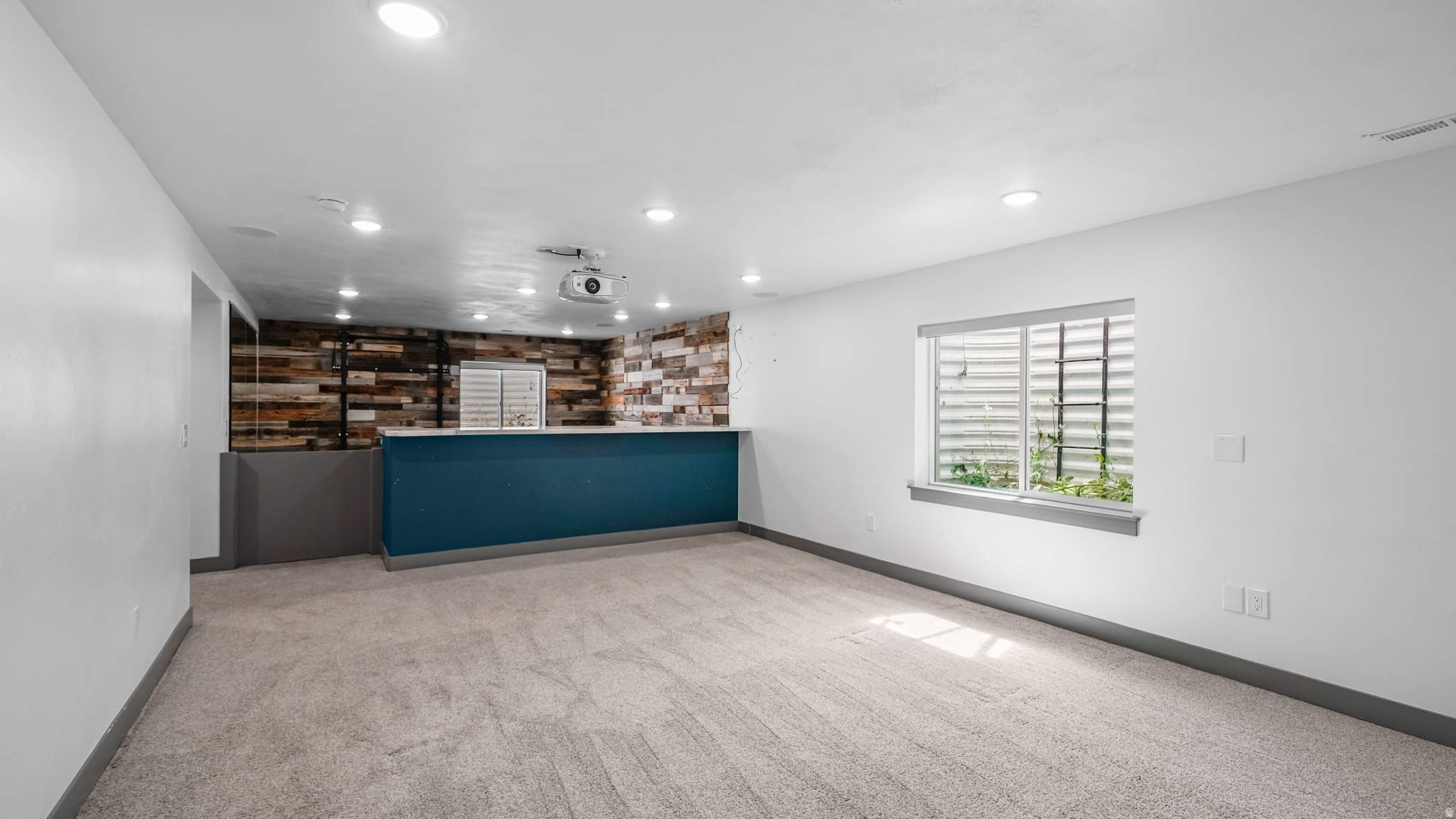 WOODS - Residential