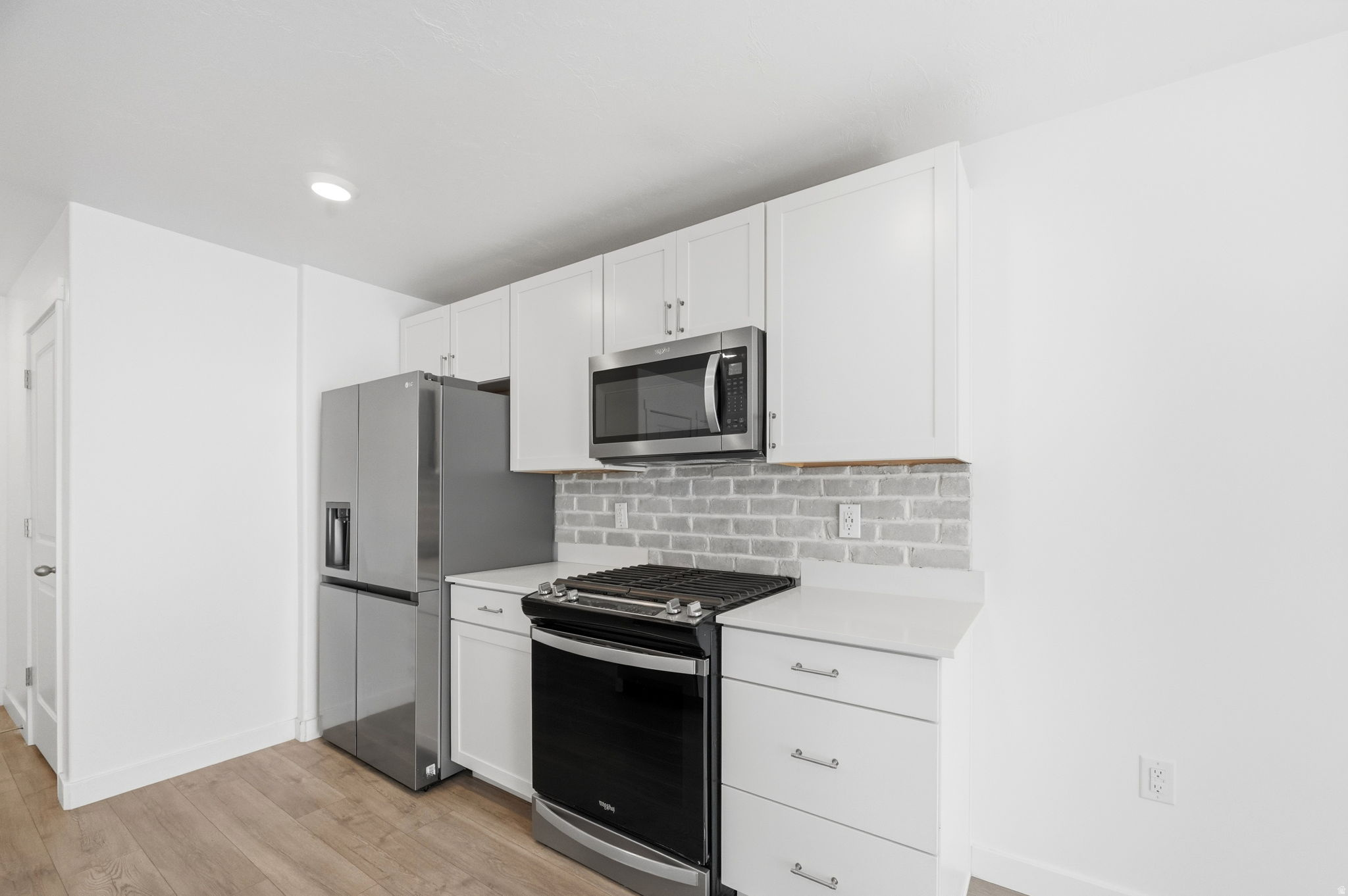 EAGLE POINT - Residential