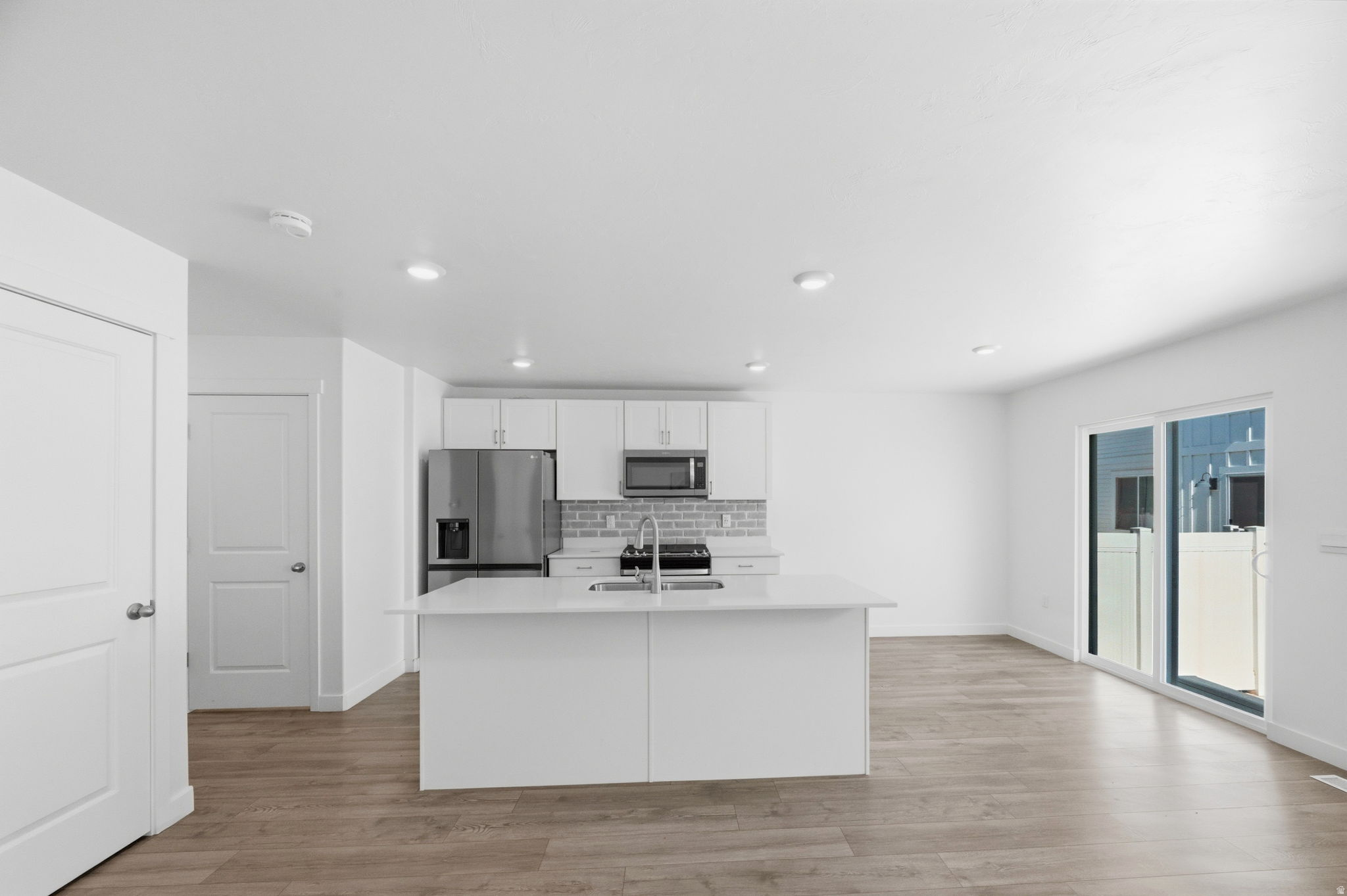 EAGLE POINT - Residential