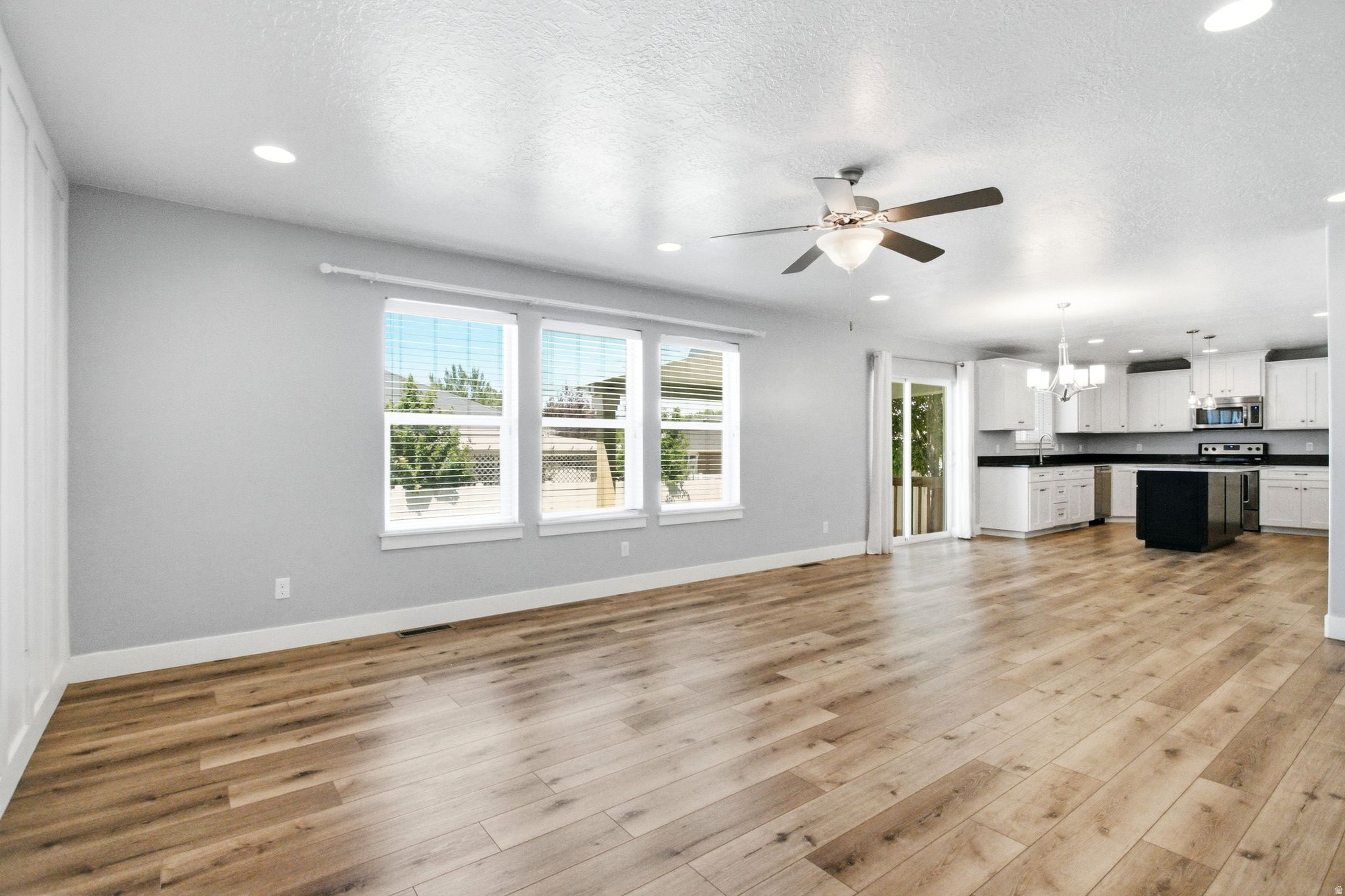 SALEM HEIGHTS - Residential