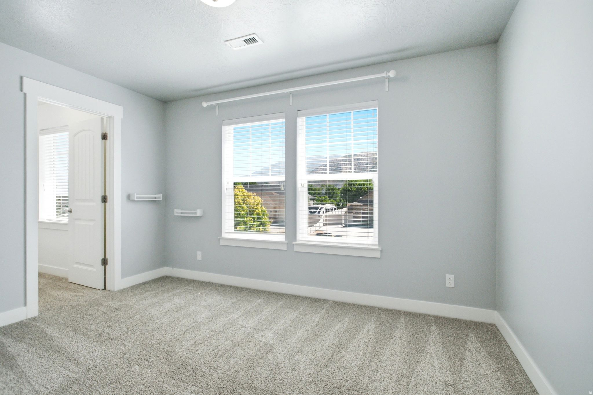 SALEM HEIGHTS - Residential