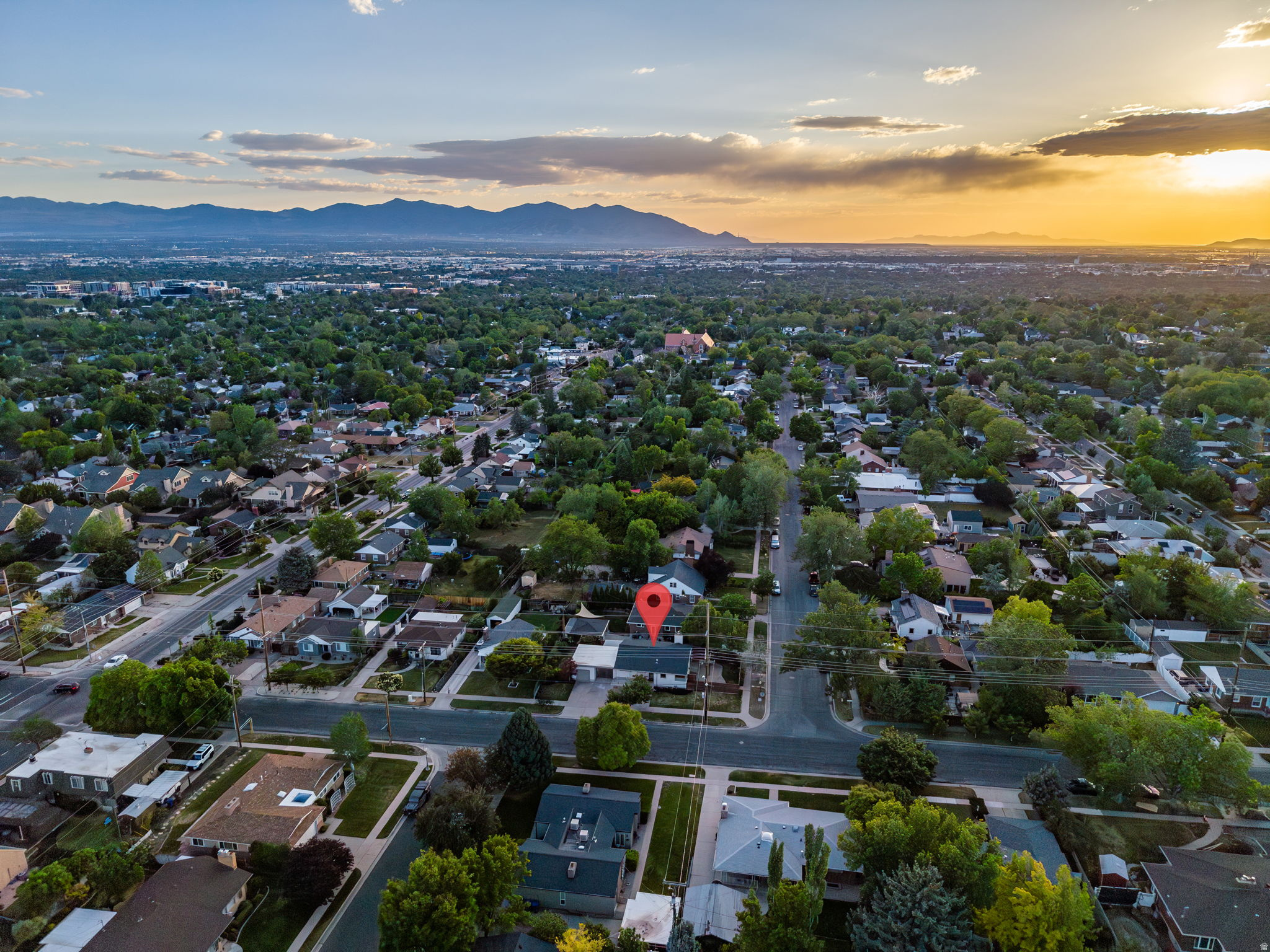 BEVERLY HEIGHTS - Residential
