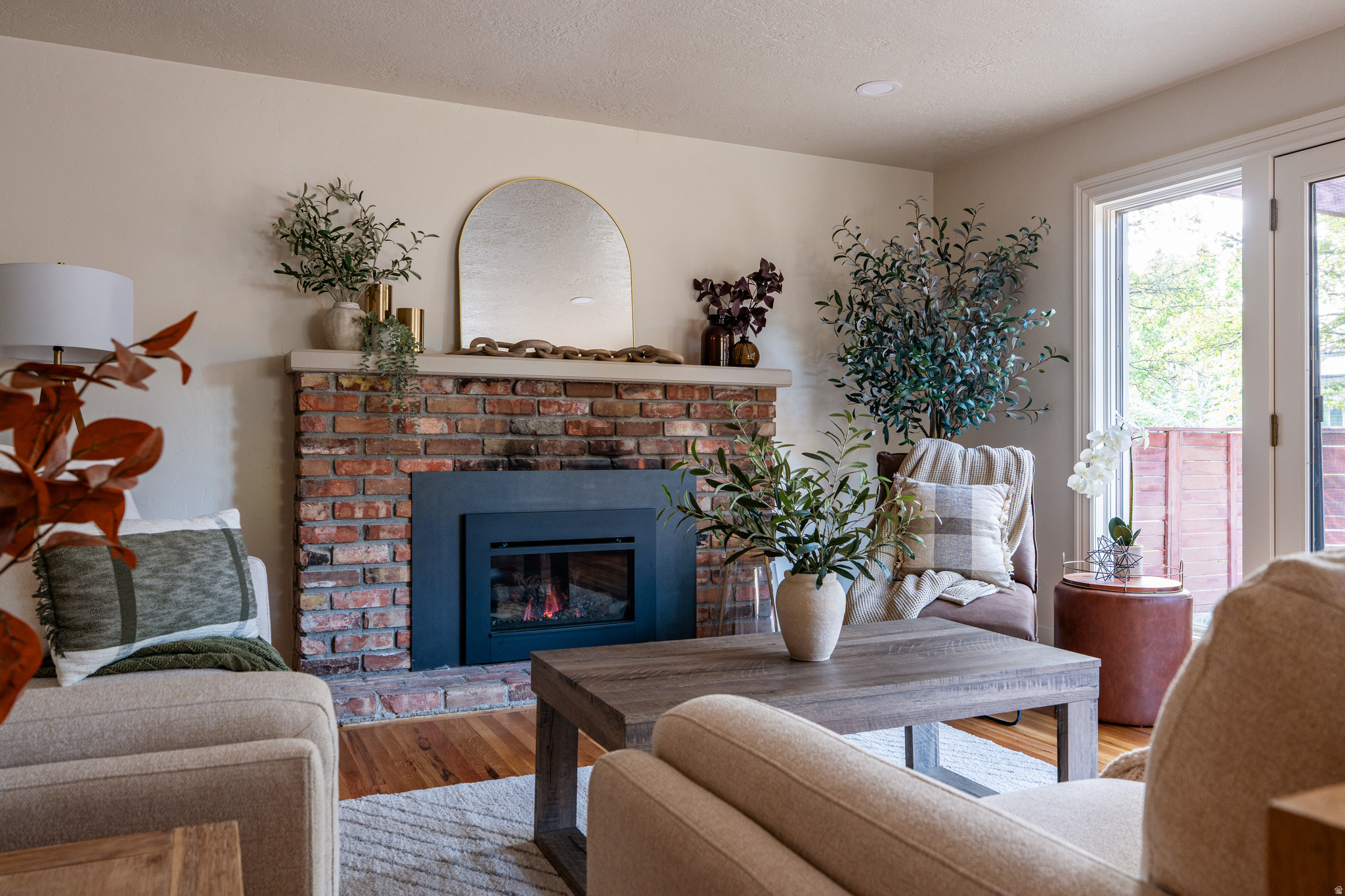 BEVERLY HEIGHTS - Residential