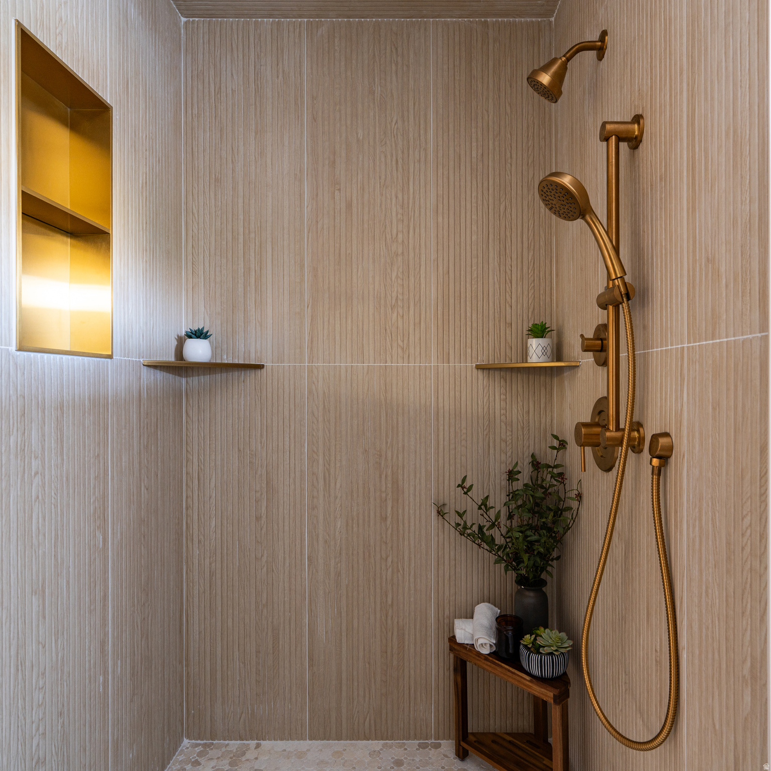 BEVERLY HEIGHTS - Residential