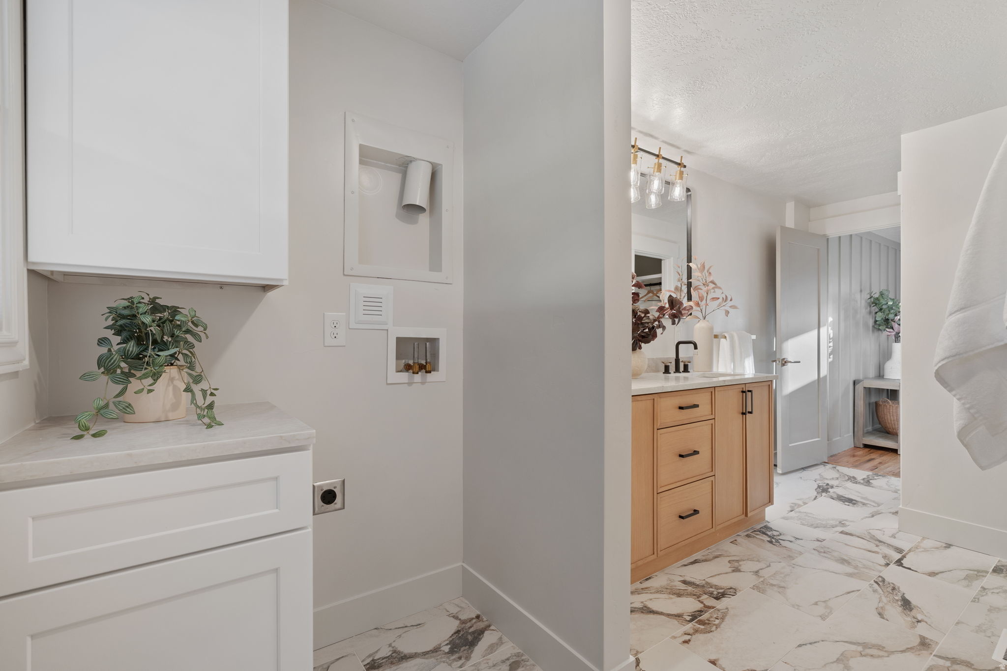 BEVERLY HEIGHTS - Residential