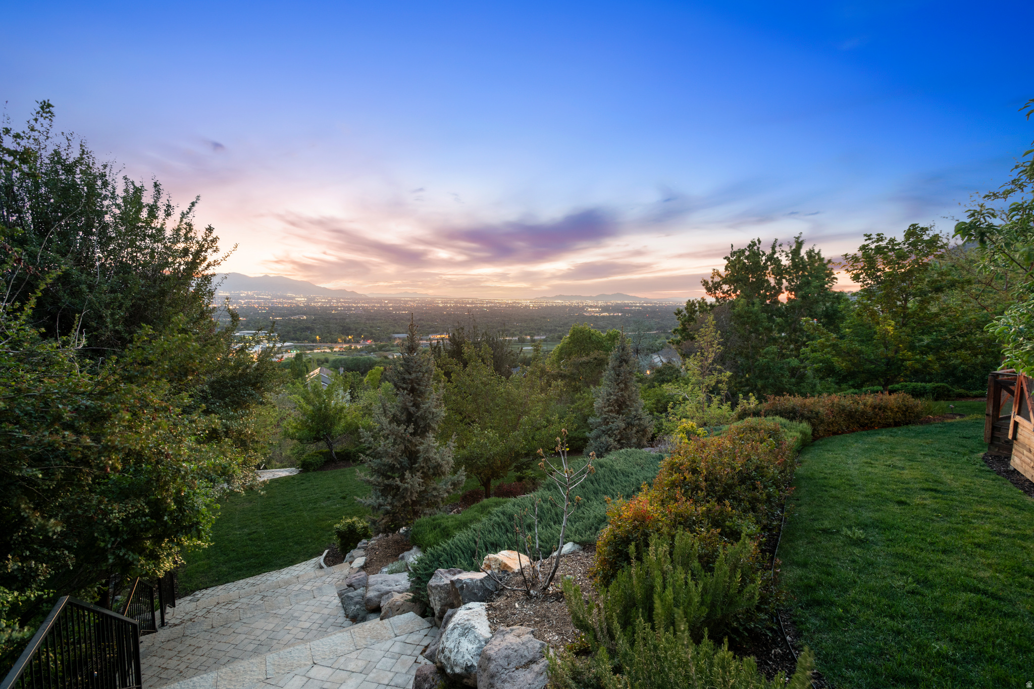 CANYON COVE - Residential