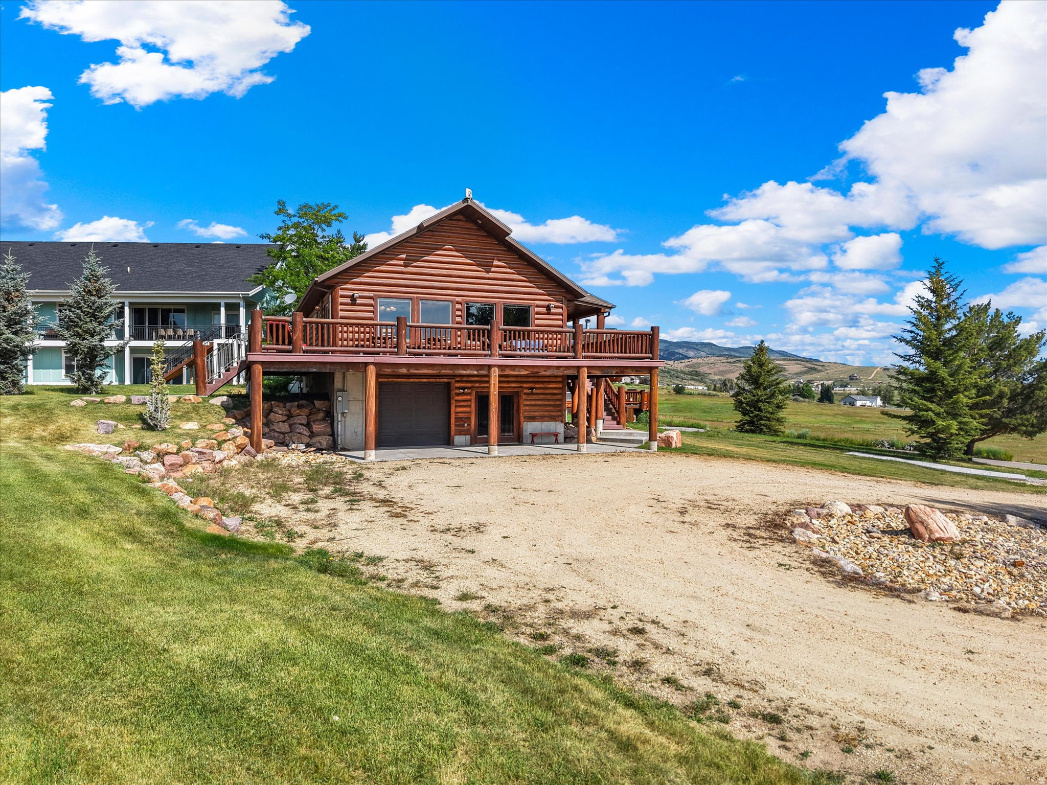 SNOW MEADOWS - Residential