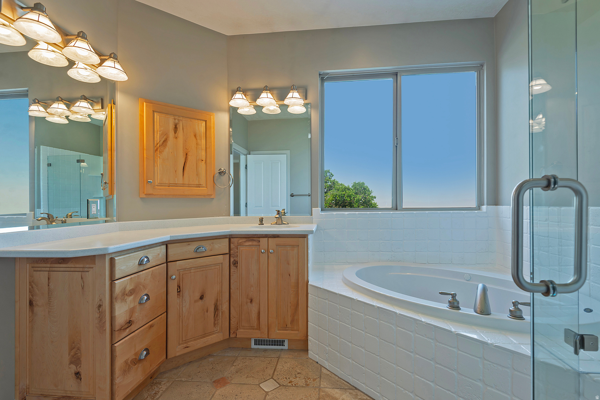 EAGLEPOINTE ESTATES - Residential