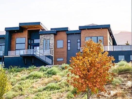 RIVER SPRINGS ESTATE - Residential