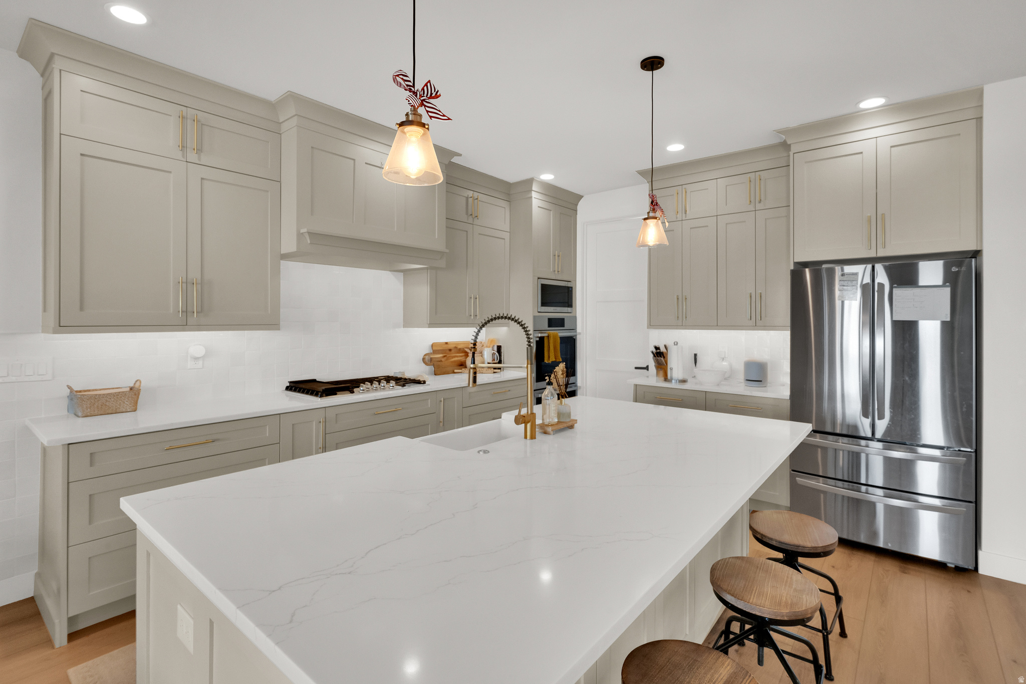 MEADOWS - Residential