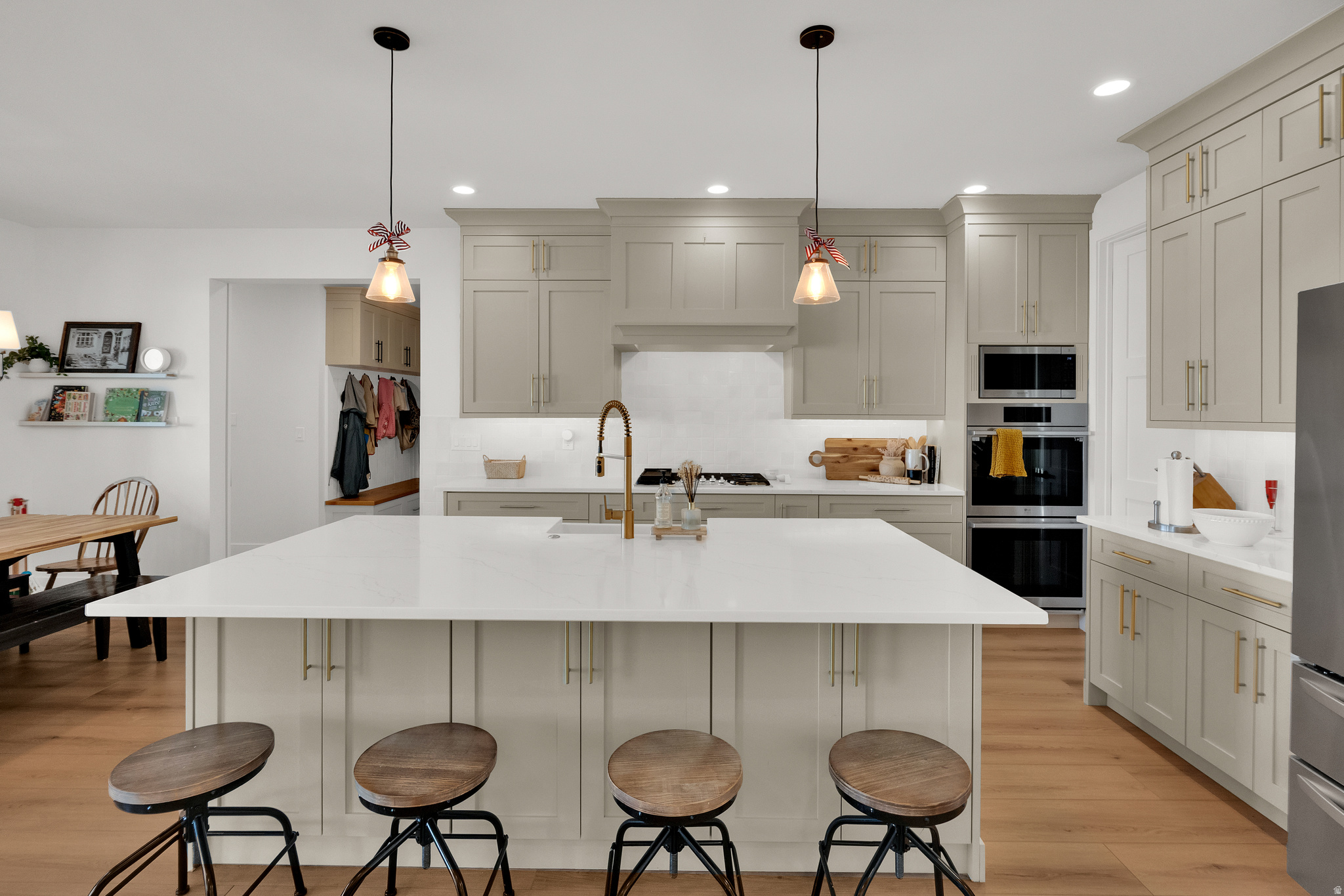 MEADOWS - Residential