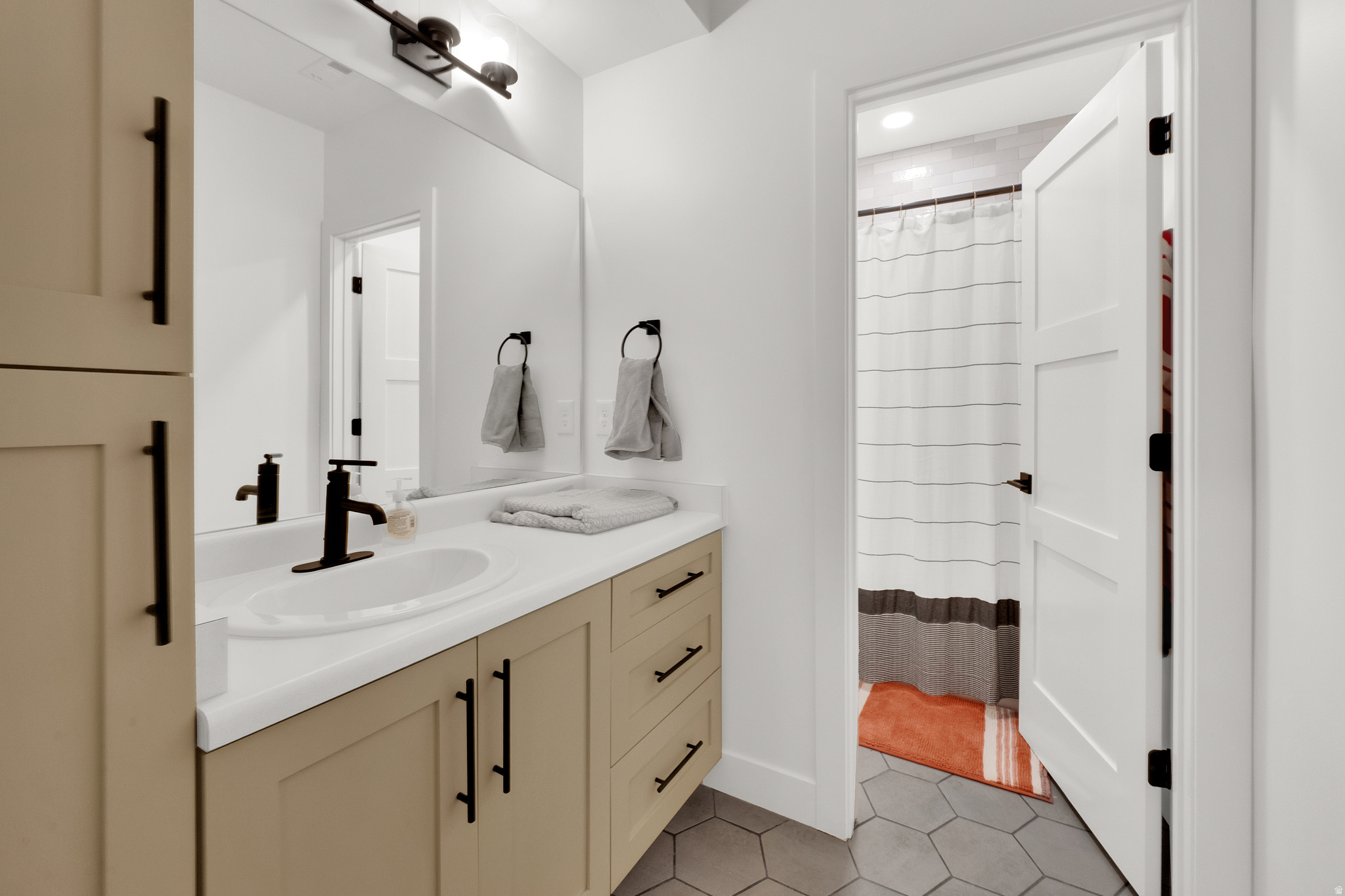 MEADOWS - Residential