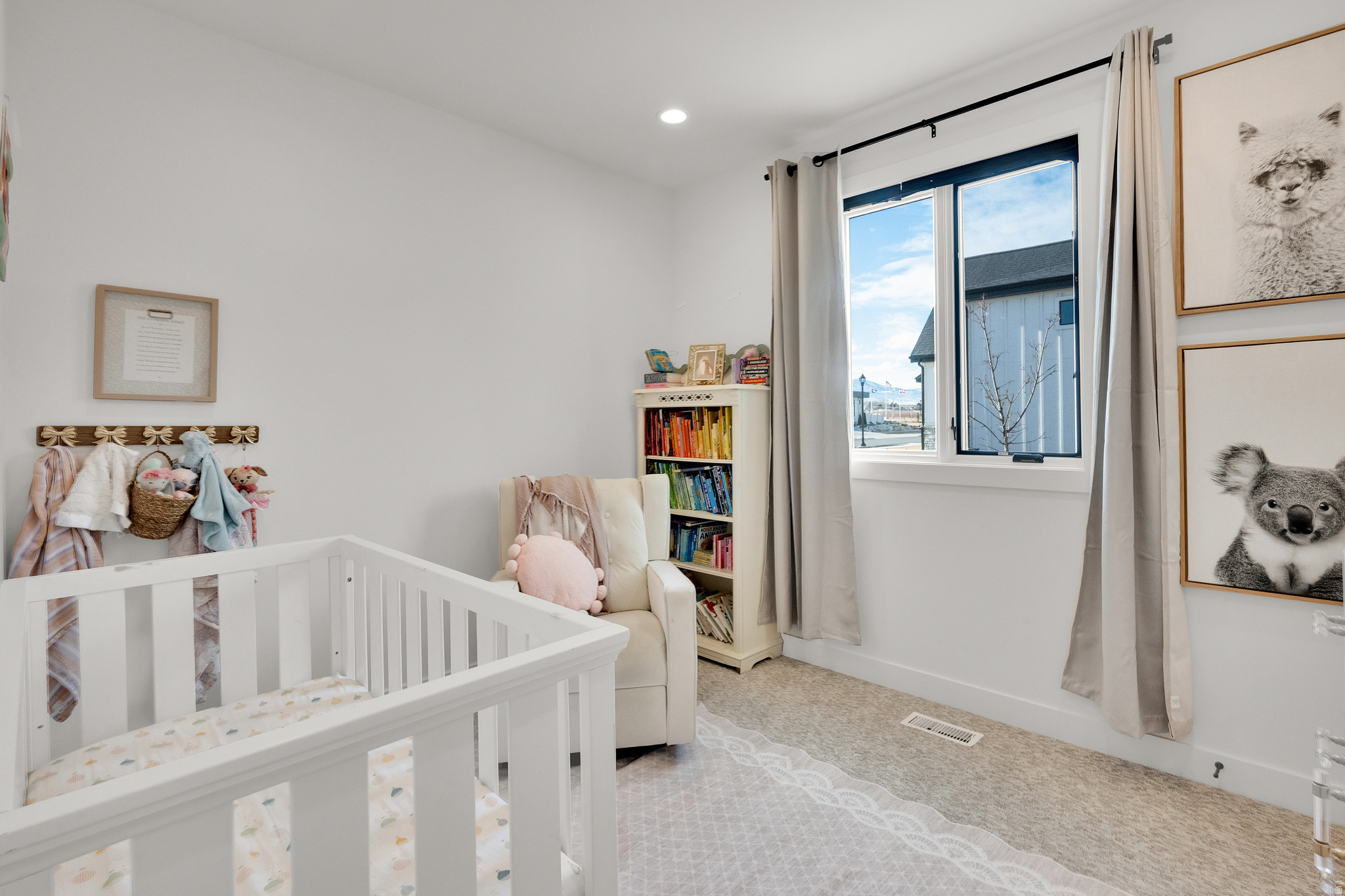 MEADOWS - Residential