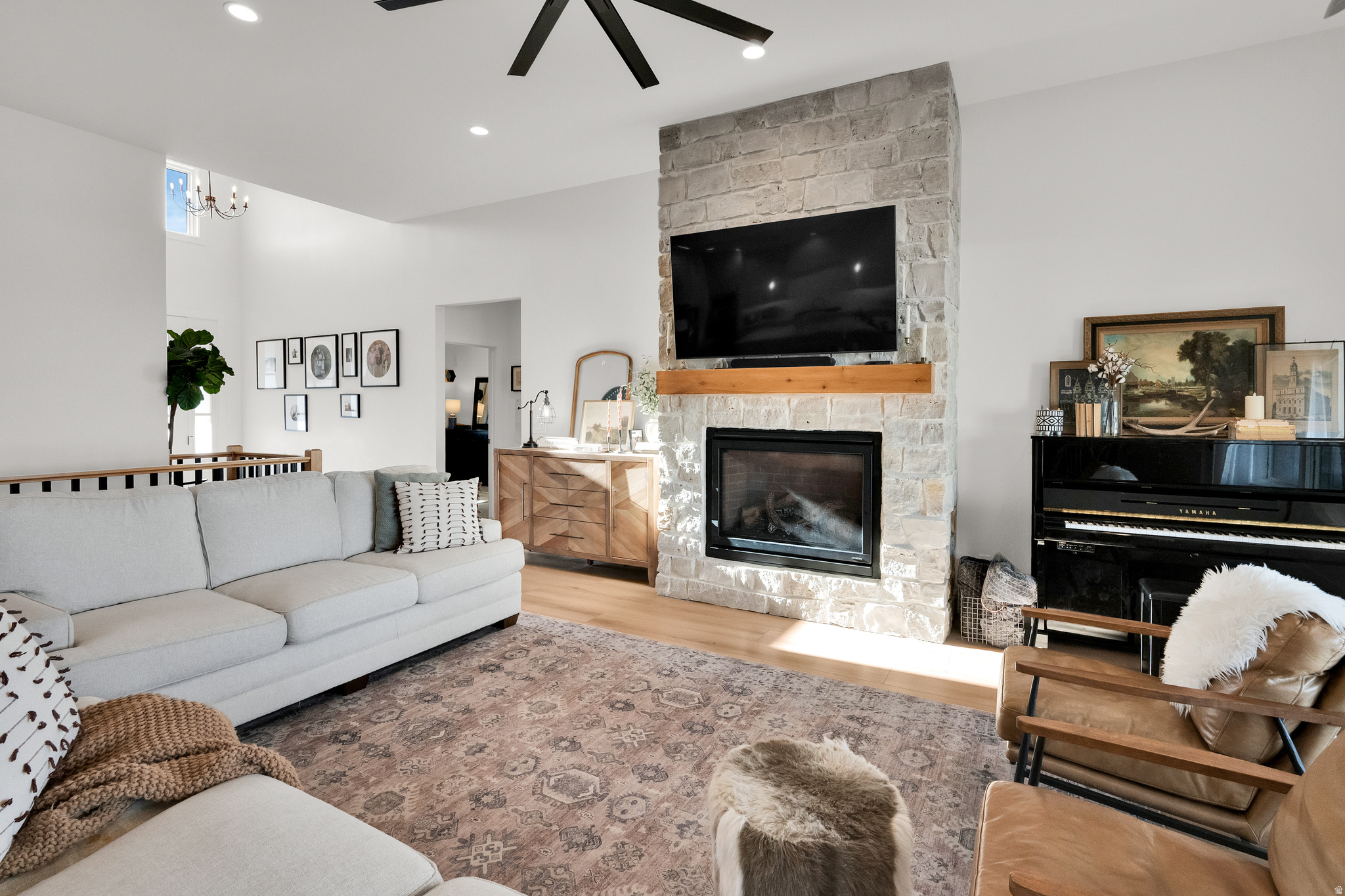 MEADOWS - Residential