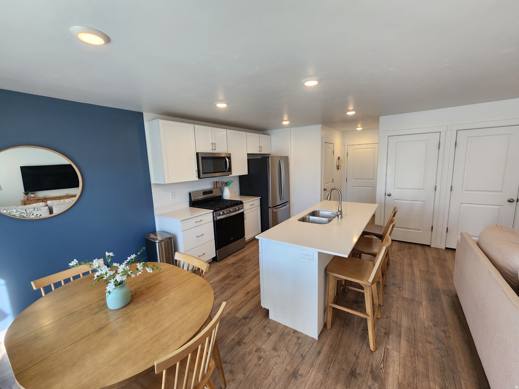 EAGLE POINT - Residential