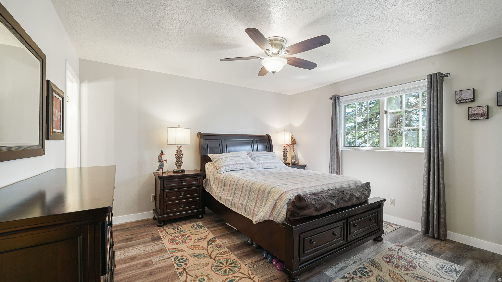 SWISS OAKS CONDOMINIUMS - Residential