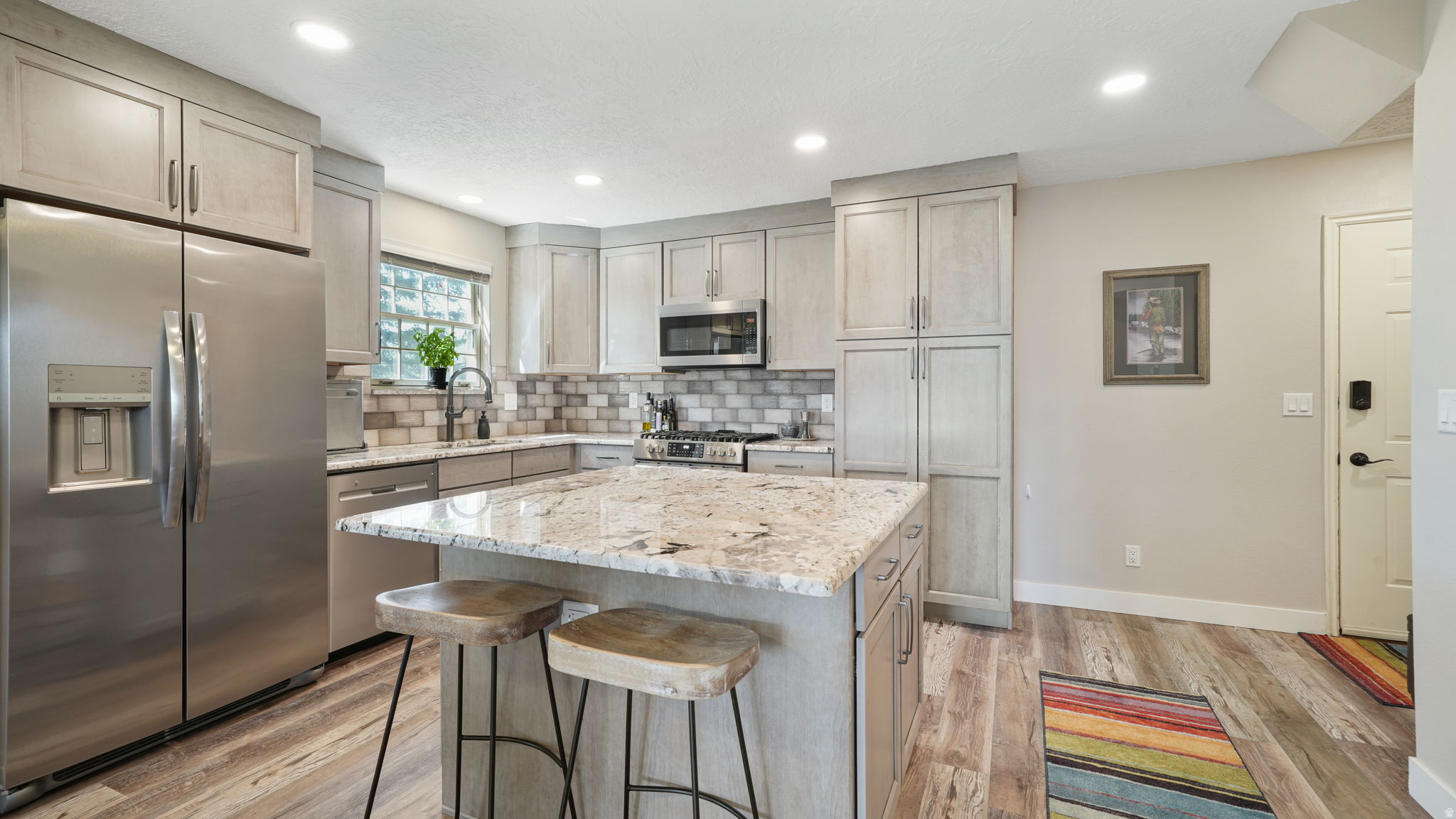 SWISS OAKS CONDOMINIUMS - Residential