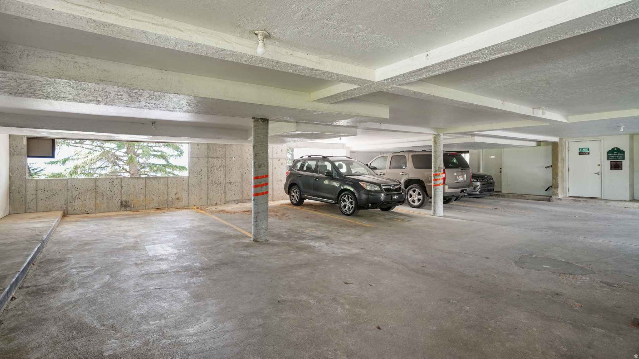 SWISS OAKS CONDOMINIUMS - Residential