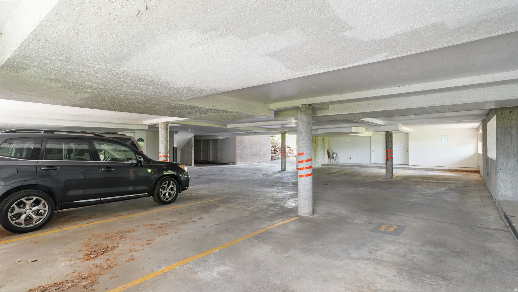 SWISS OAKS CONDOMINIUMS - Residential