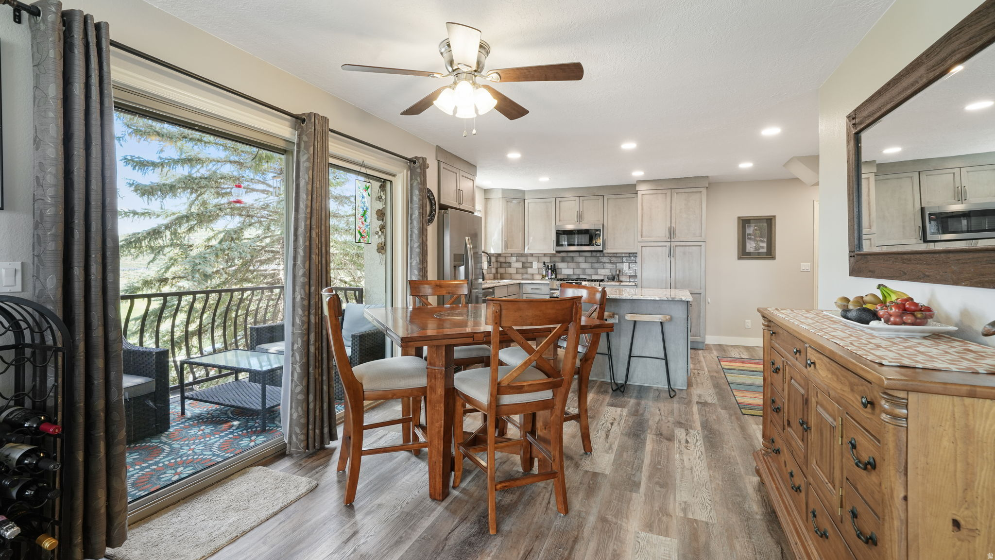SWISS OAKS CONDOMINIUMS - Residential