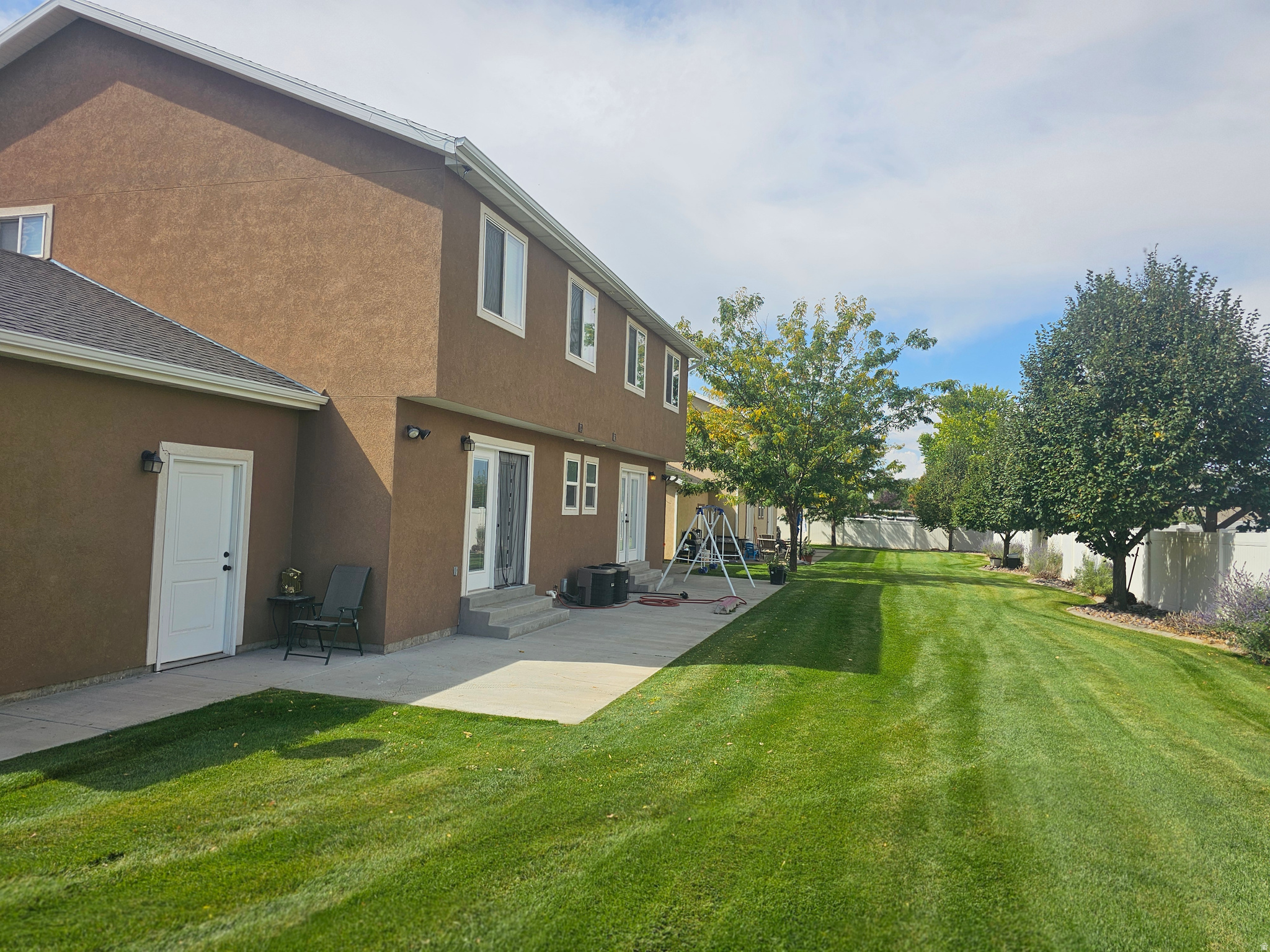 UINTAH SHADOWS - Residential