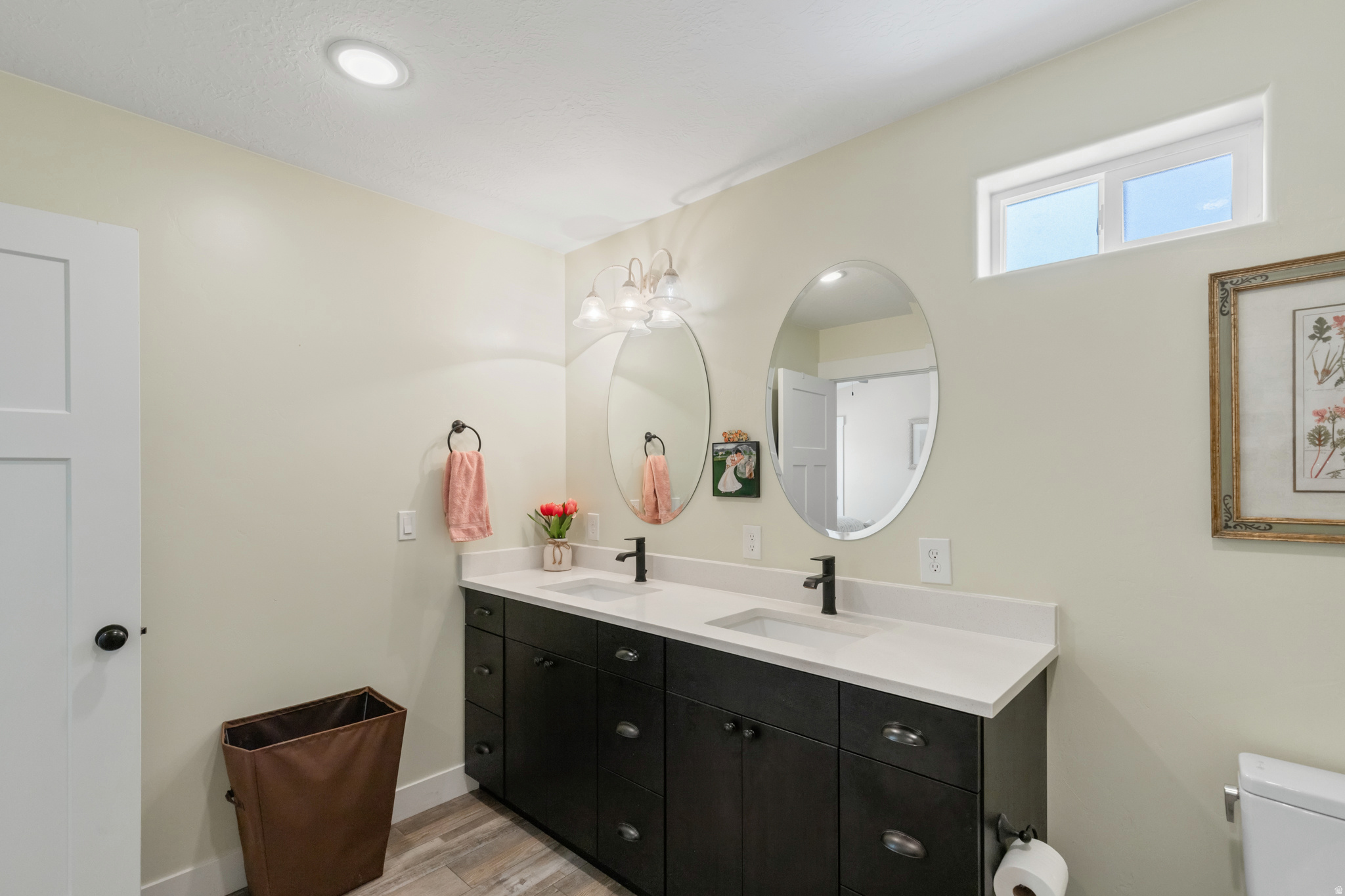 EQUESTRIAN POINTE - Residential
