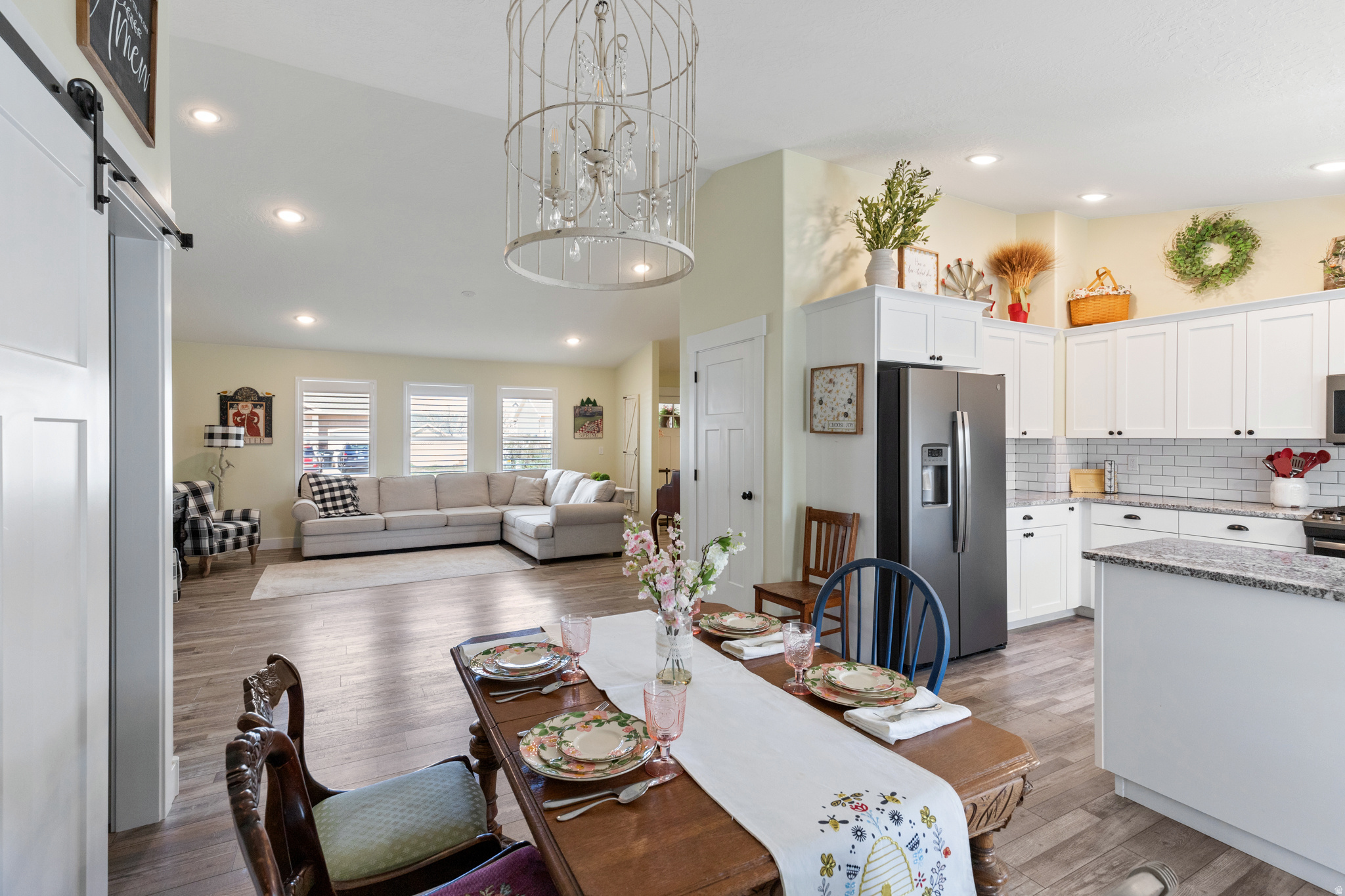 EQUESTRIAN POINTE - Residential