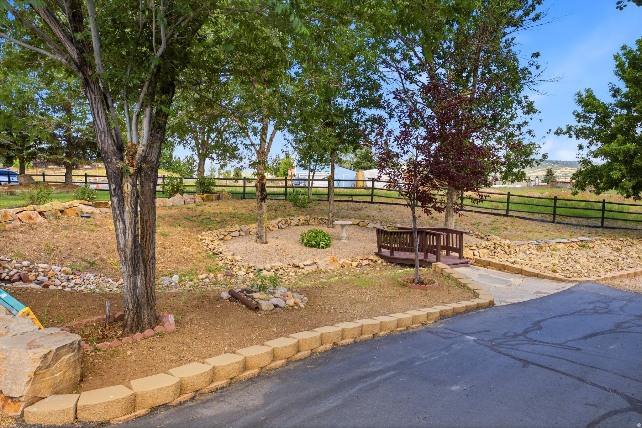 HIGHLAND ESTATES - Commercial Sale