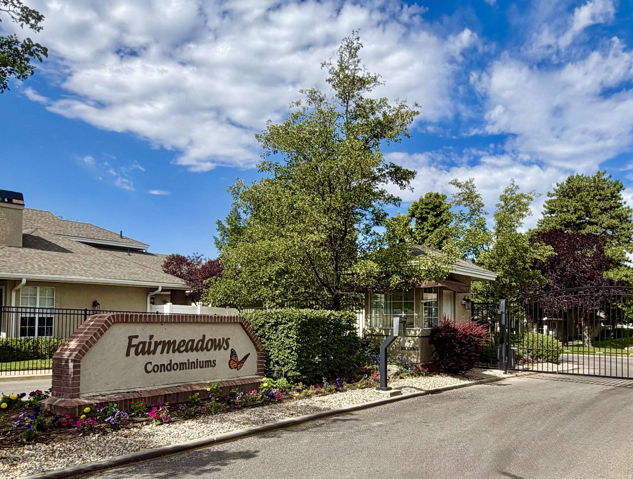 FAIRMEADOWS - Residential
