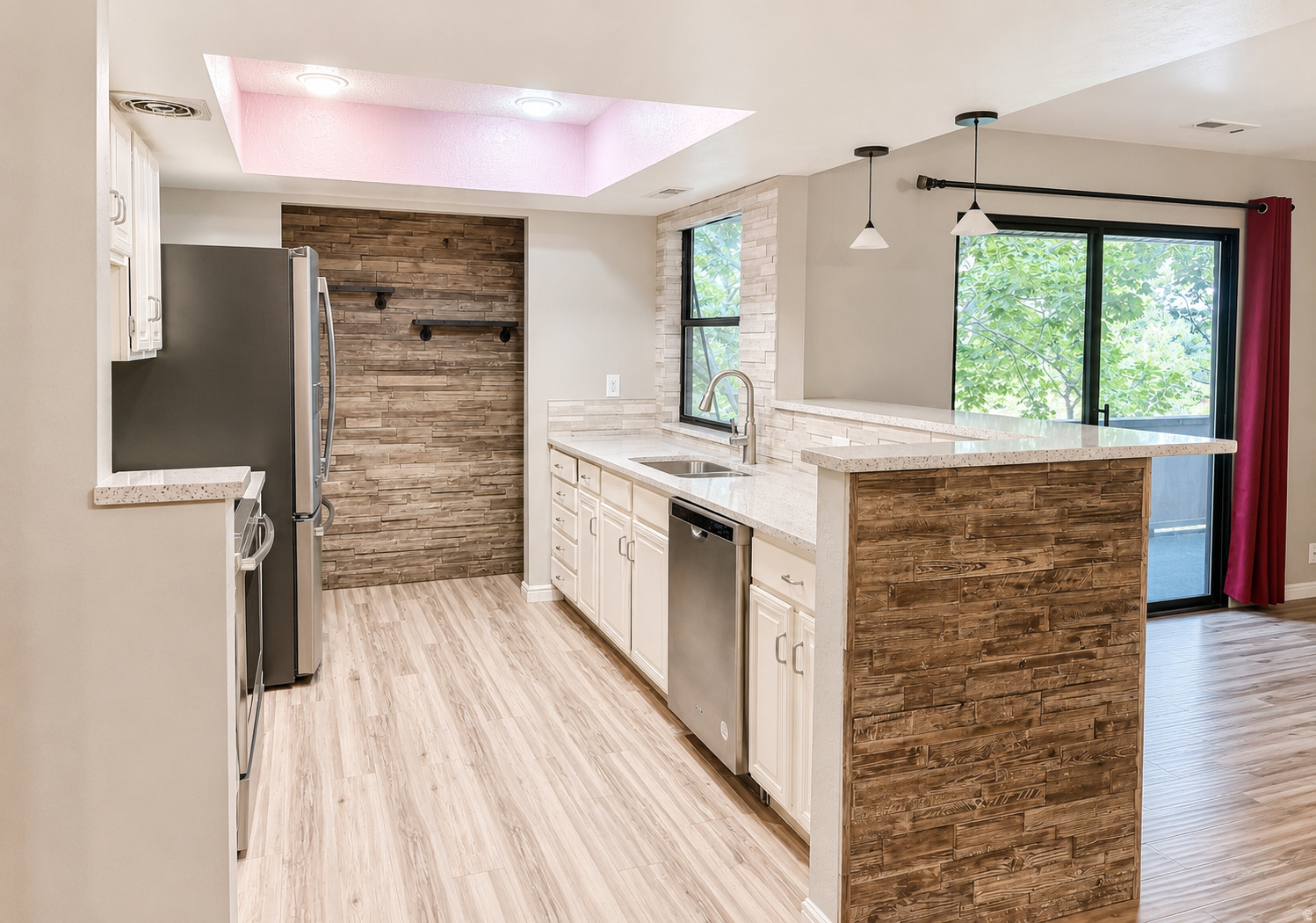 FAIRMEADOWS - Residential