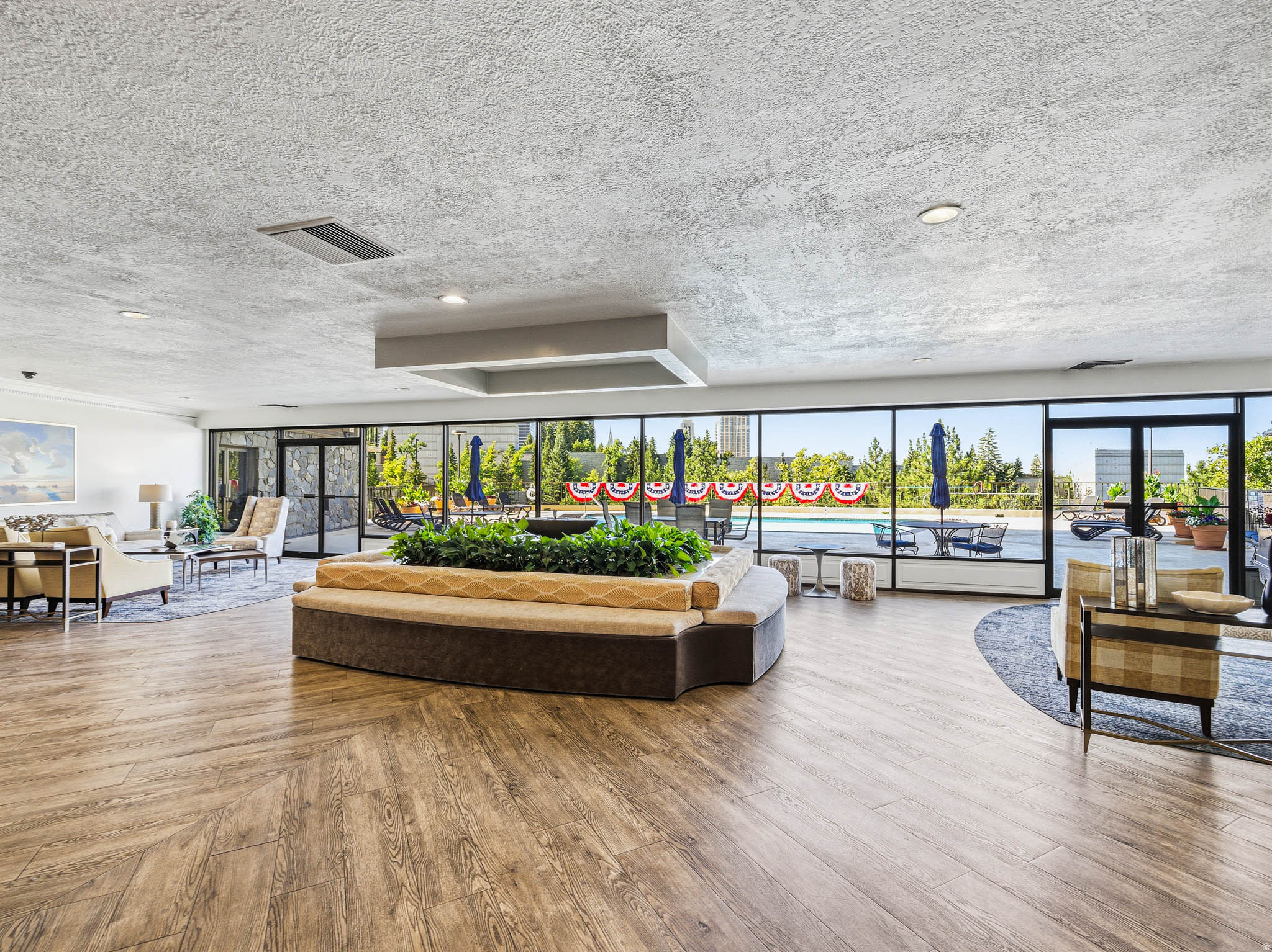 ZION SUMMIT - Residential