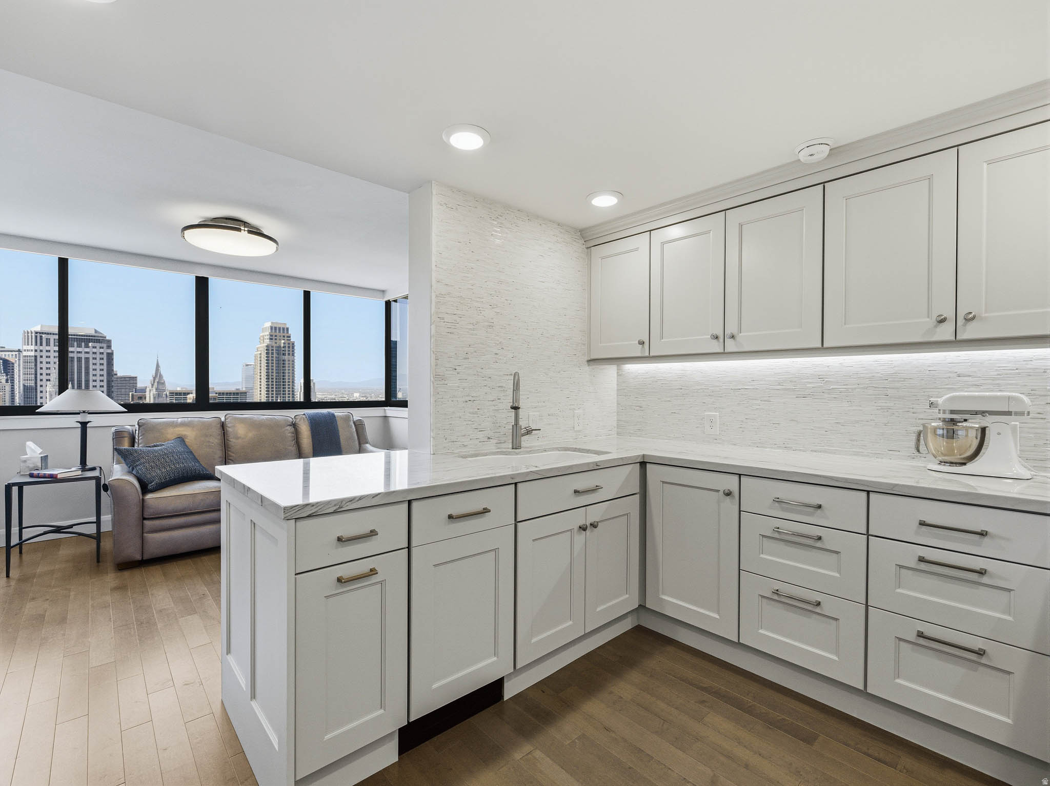 ZION SUMMIT - Residential