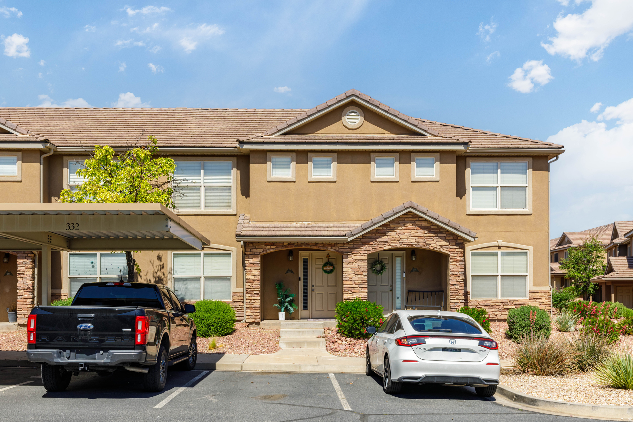 HIDDEN VALLEY TOWN HOMES PUD PH 1 - Residential