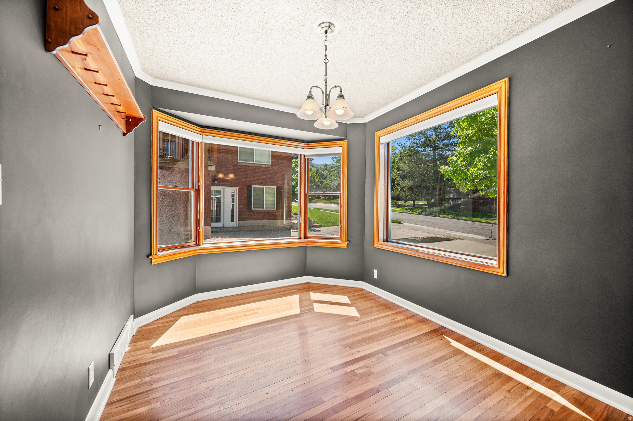LAURELHURST - Residential