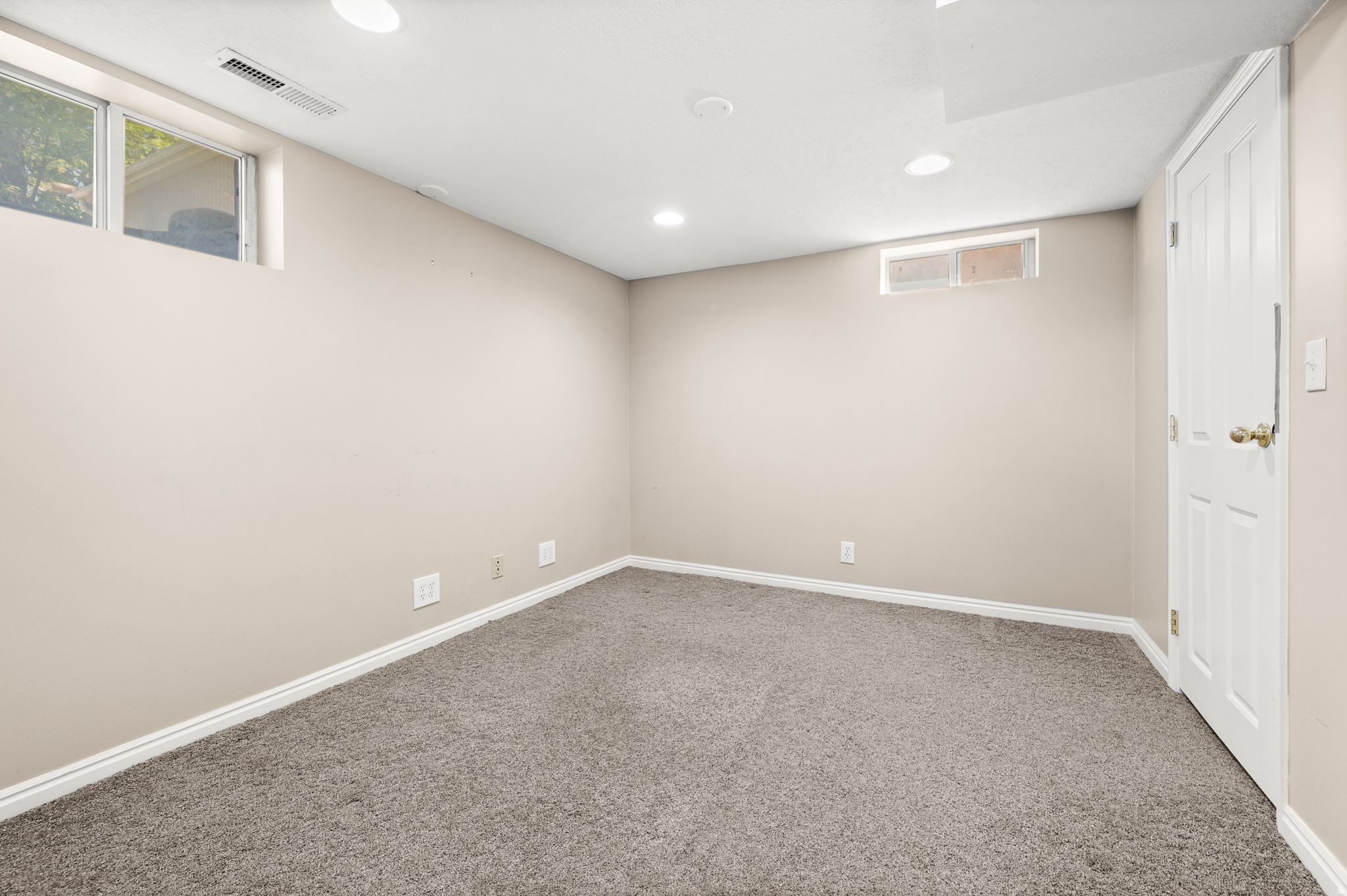 LAURELHURST - Residential