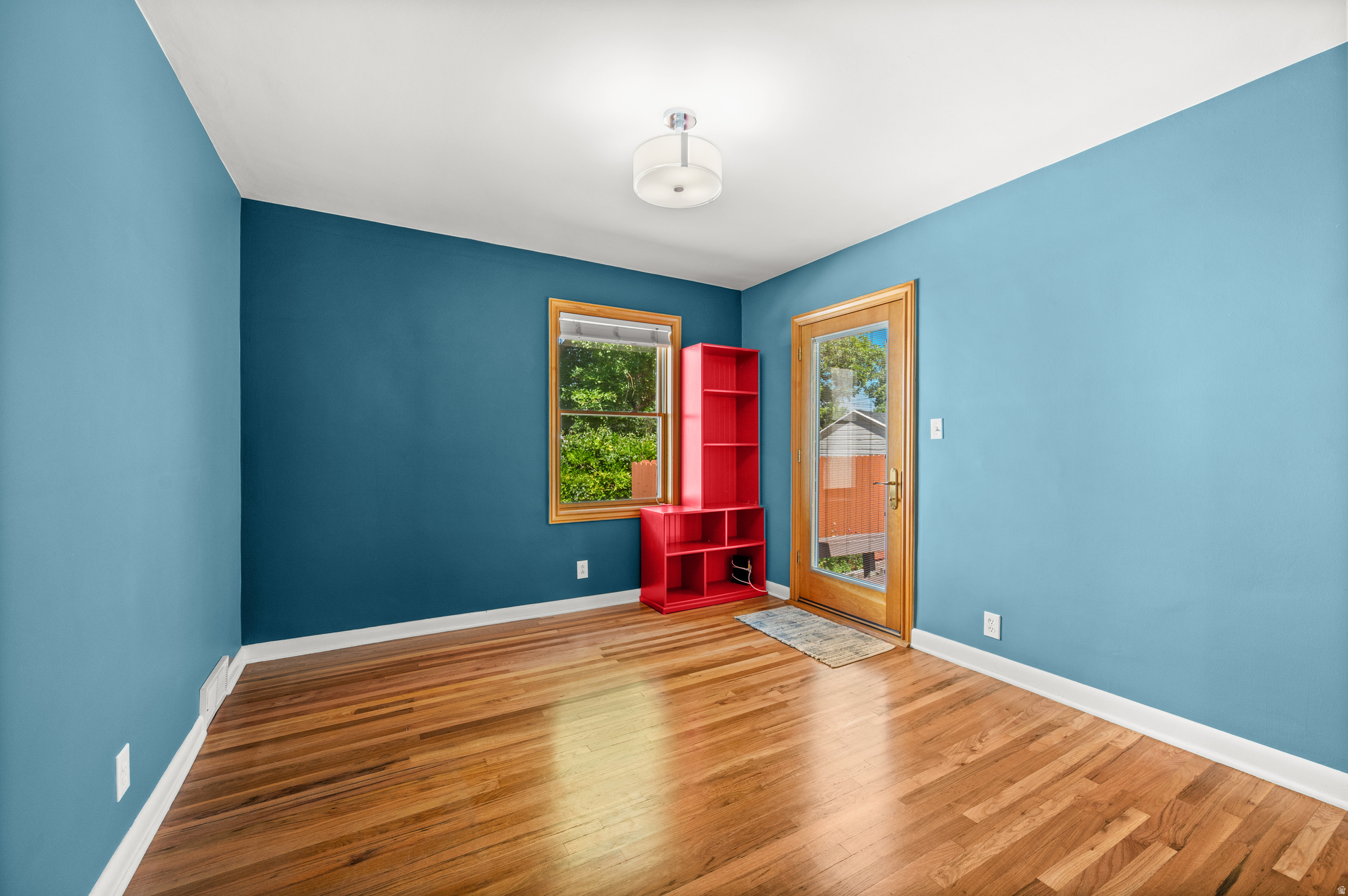 LAURELHURST - Residential