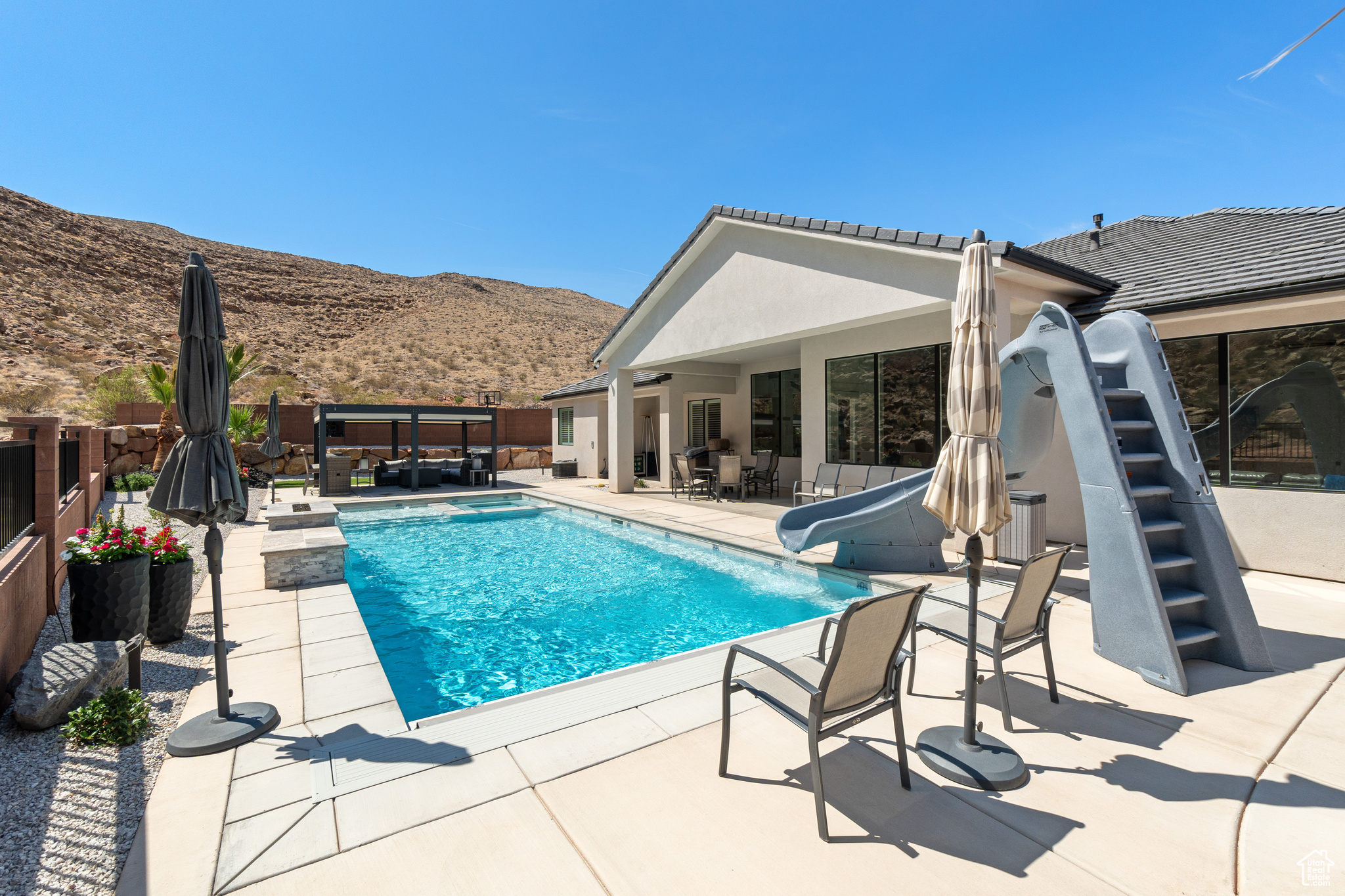 DESERT COVE PH 3 - Residential