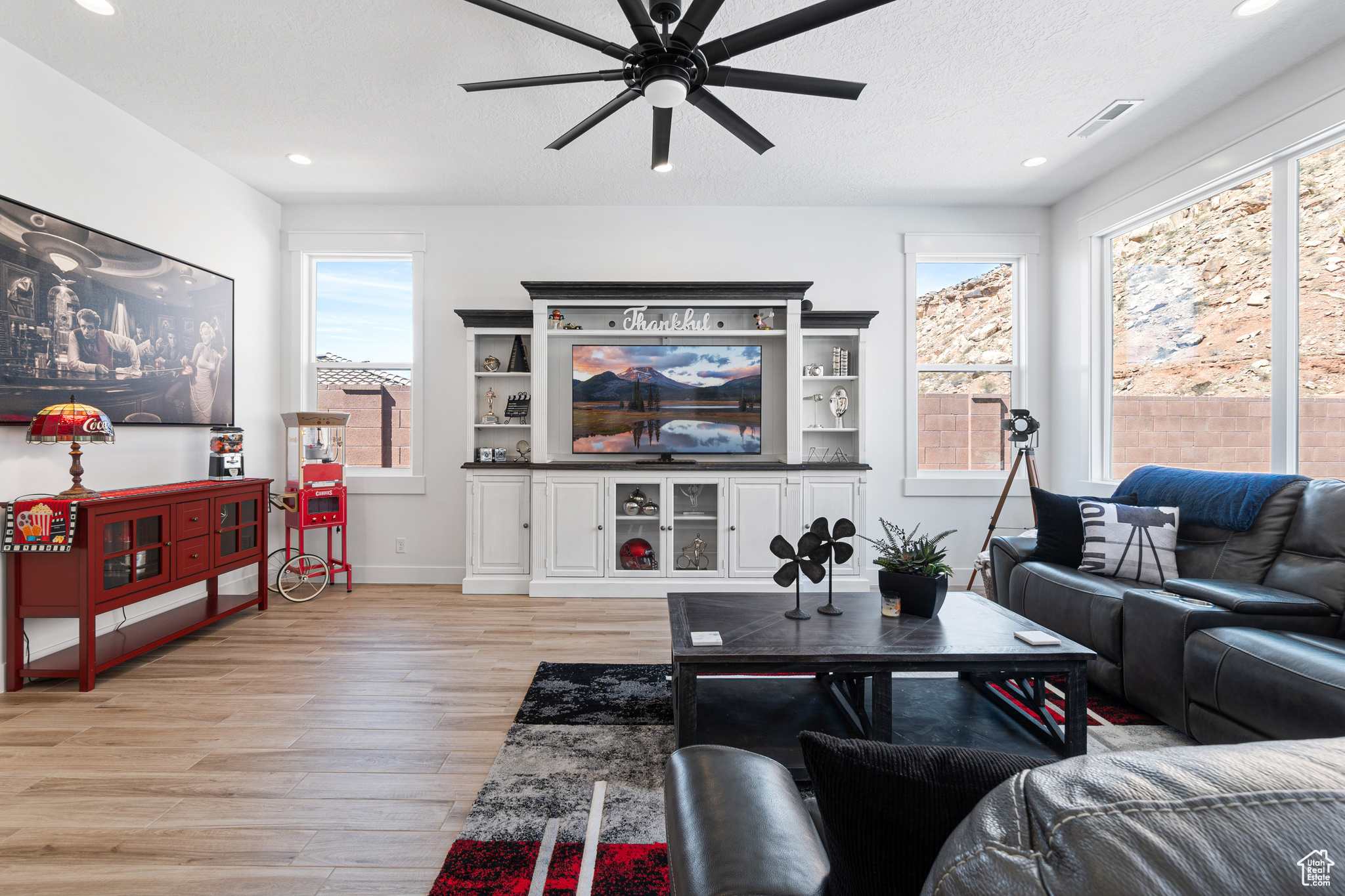 DESERT COVE PH 3 - Residential