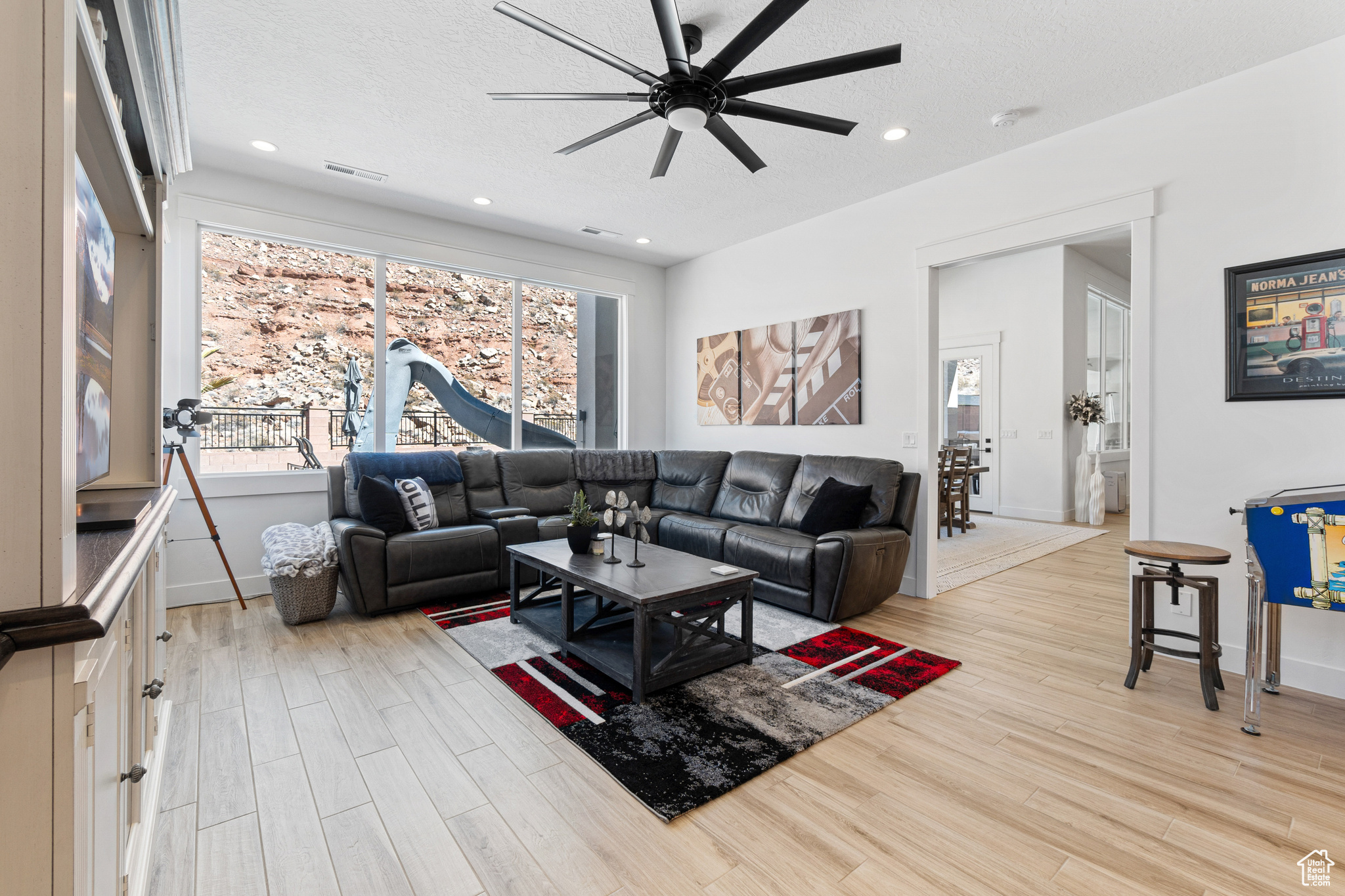 DESERT COVE PH 3 - Residential
