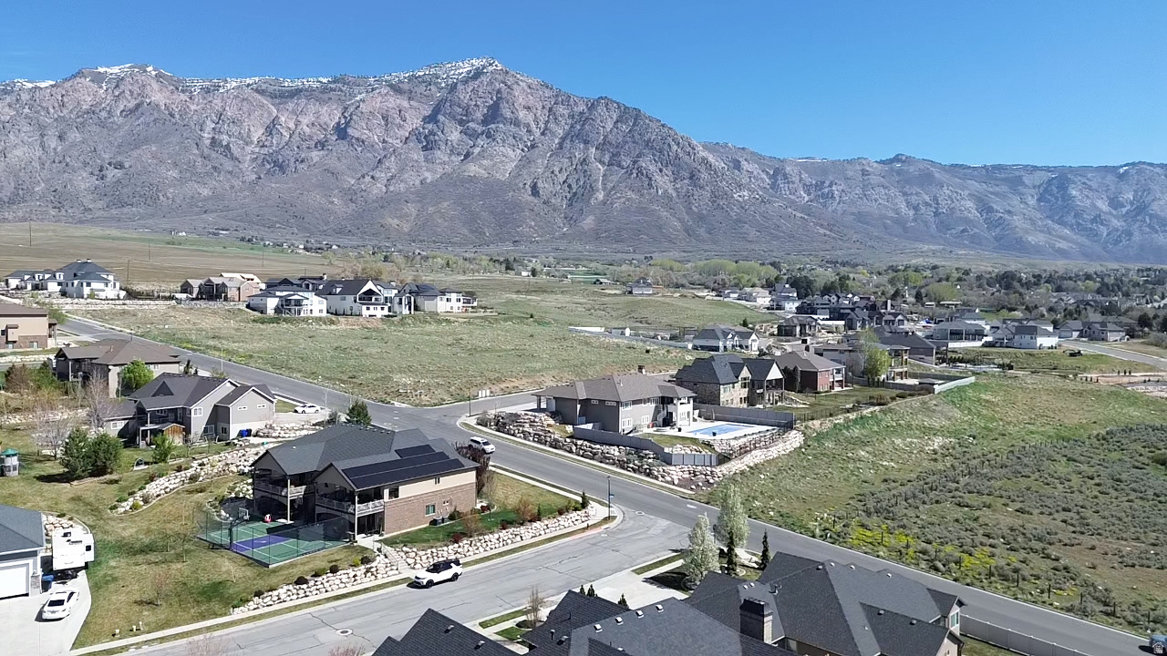 DEER CREST - Residential