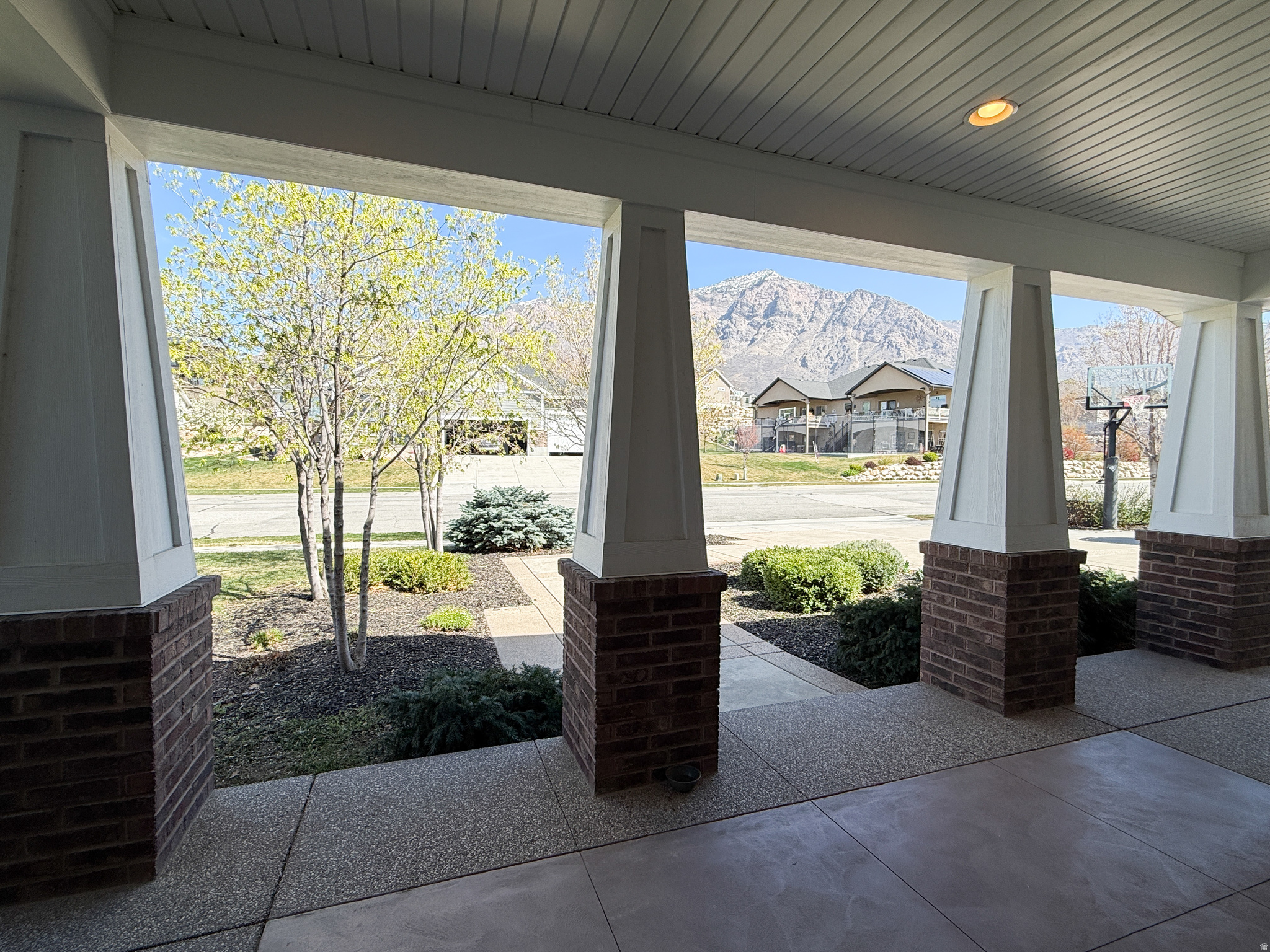 DEER CREST - Residential