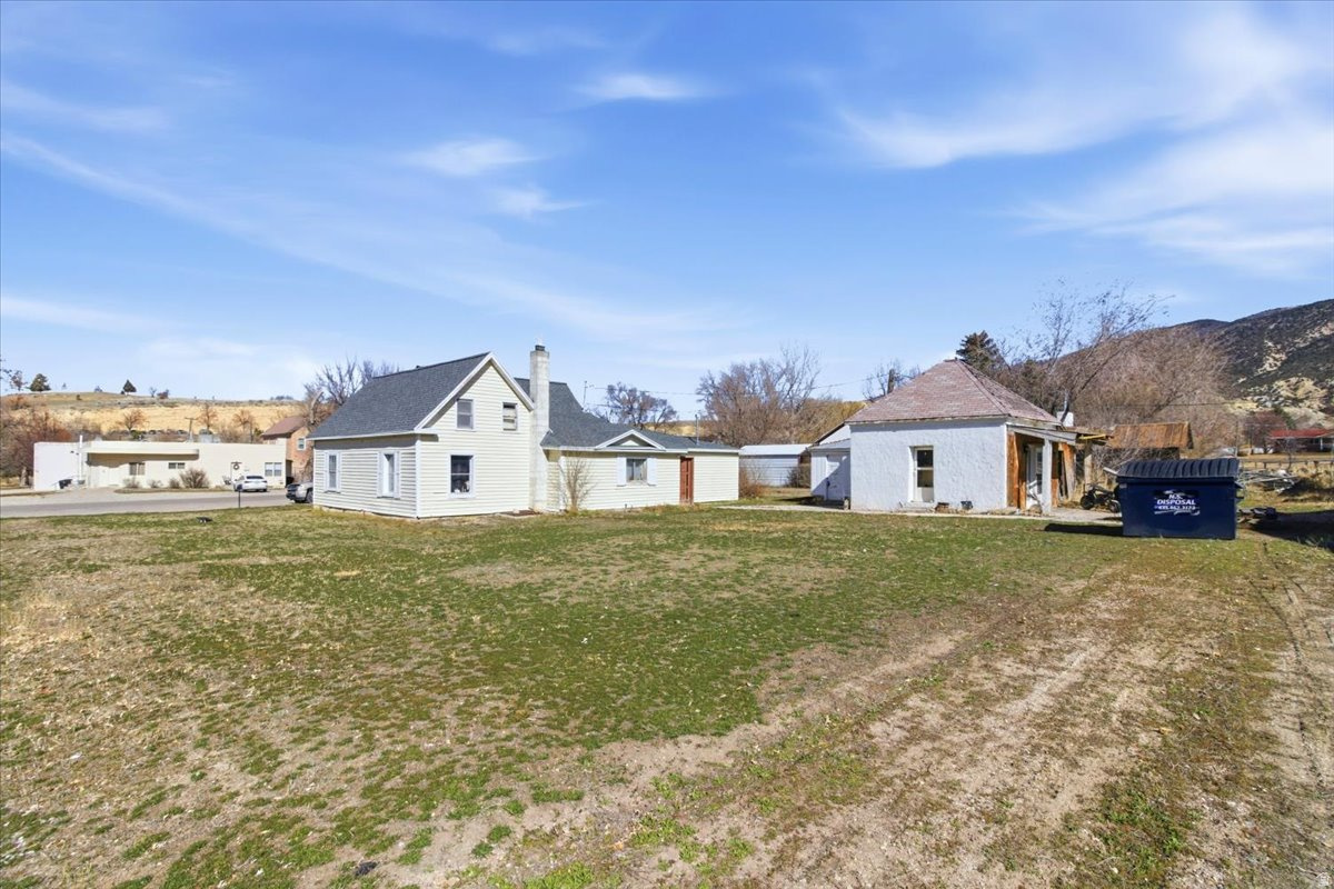 YOUNG PROPERTY - Residential