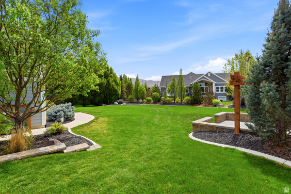 LOOMIS VILLAGE PHASE 1 - Residential