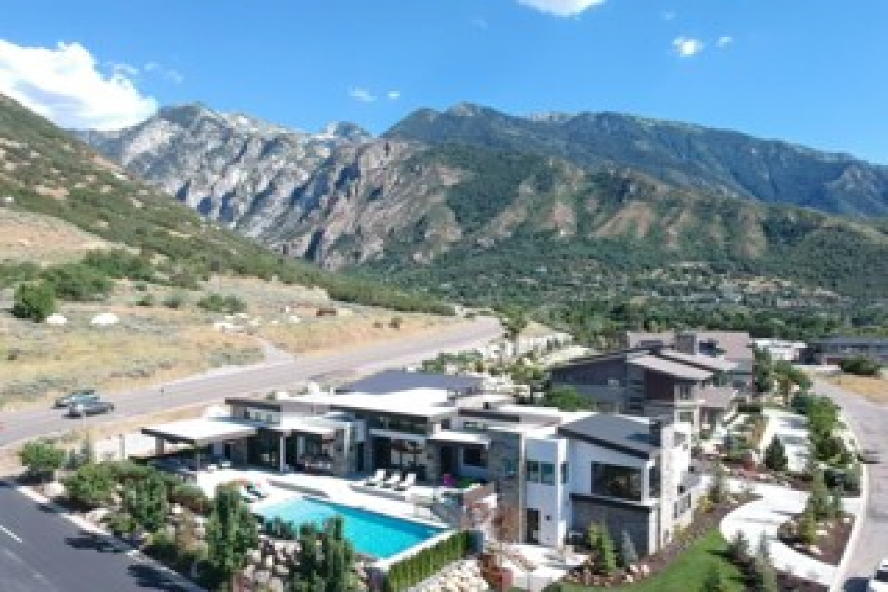 RADIUS CURVE - Residential