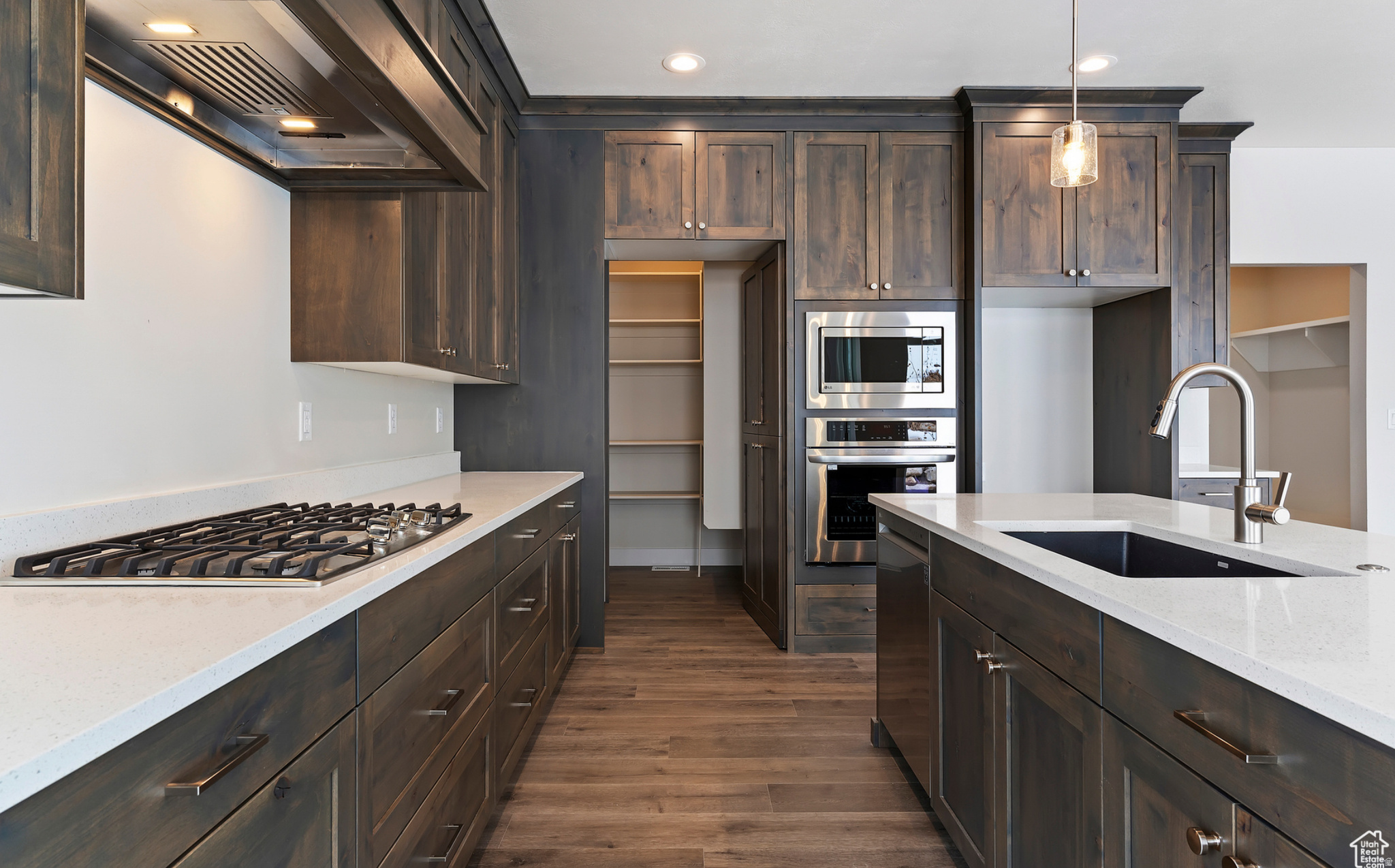 NORTHVIEW ESTATES - Residential