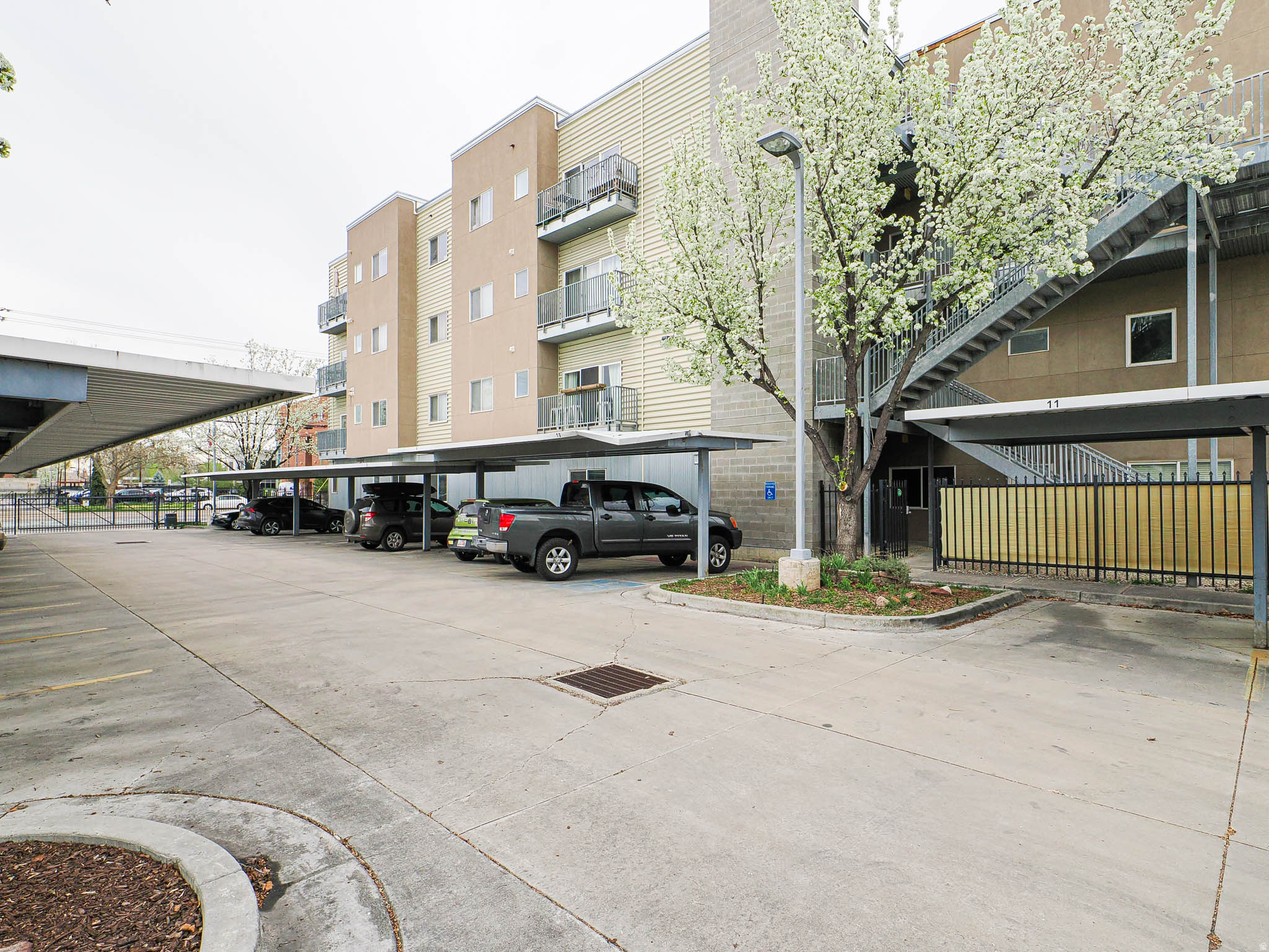 ANGELINAS CORNER - Residential