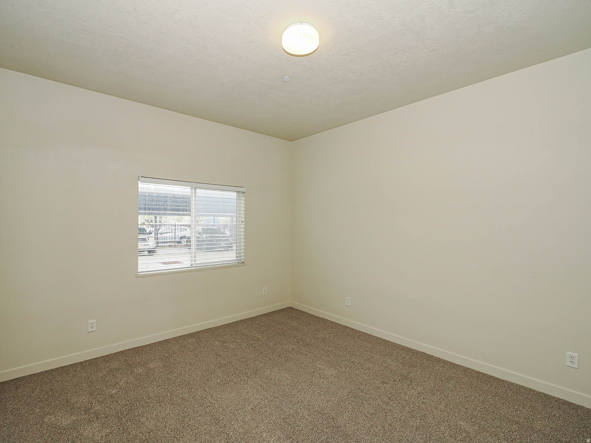 ANGELINAS CORNER - Residential